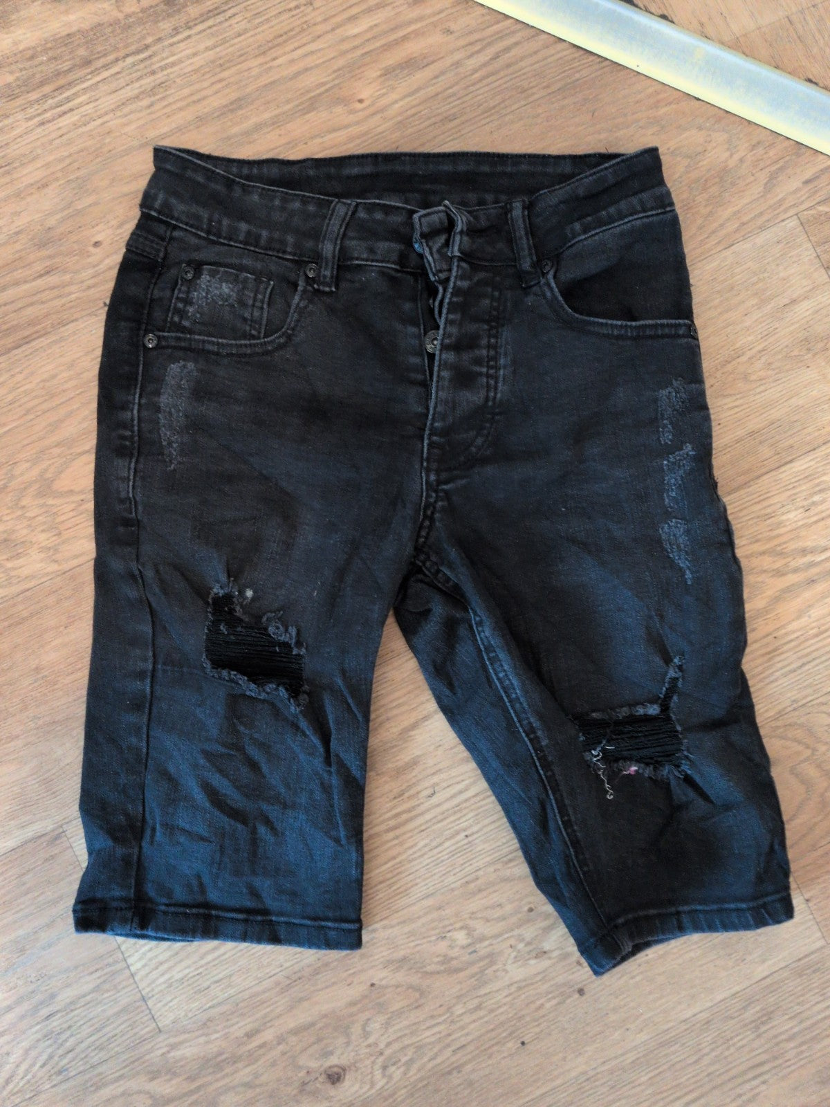 Kwd 28" Black Ripped Denim Shorts