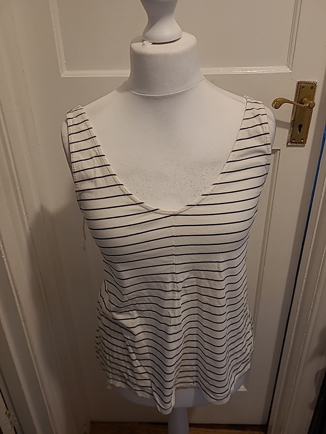Ladies Size XS Friday Project Sleeveless Top