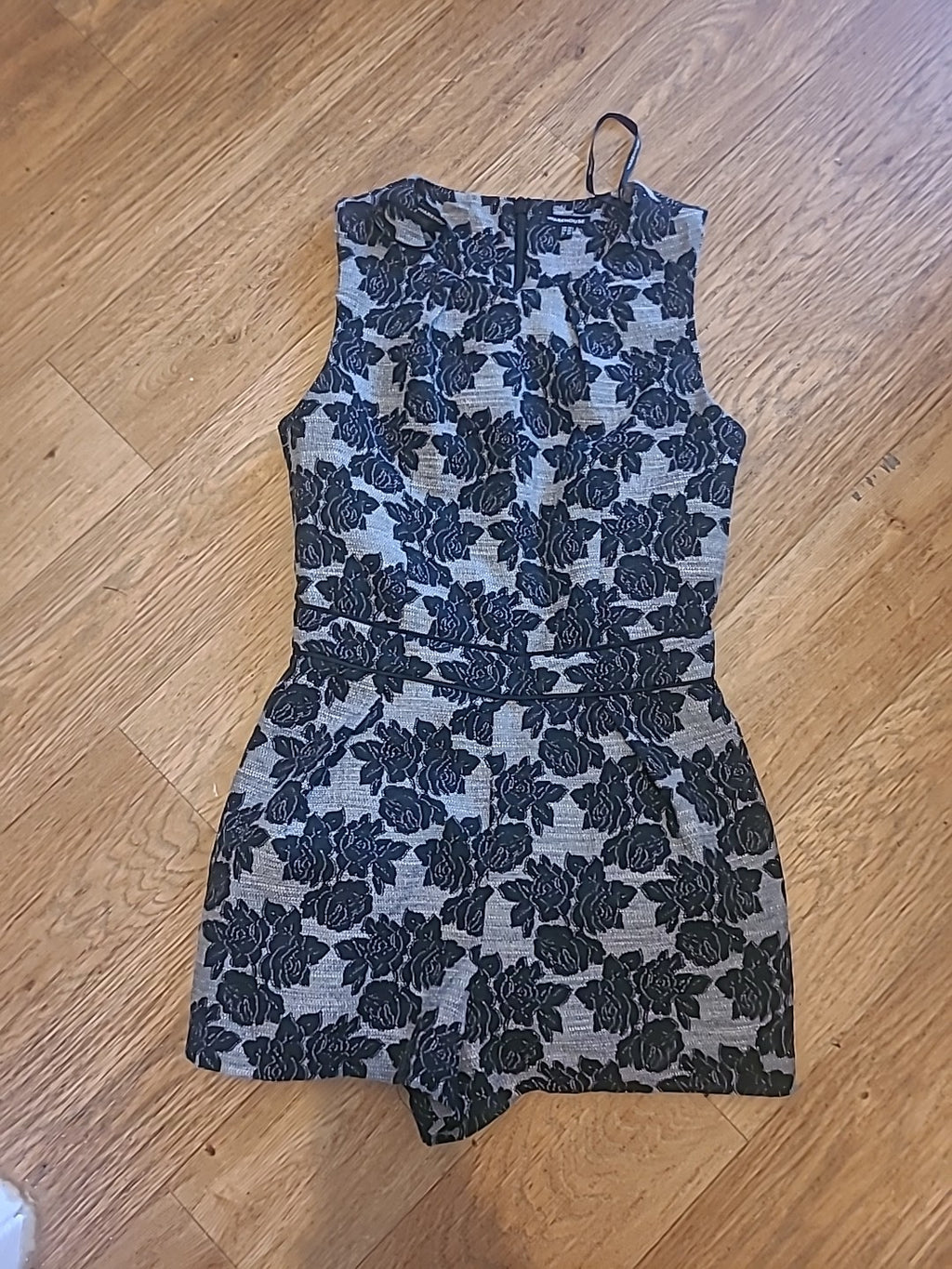 Ladies Warehouse Size 10 Grey Black Rose Detailed Playsuit