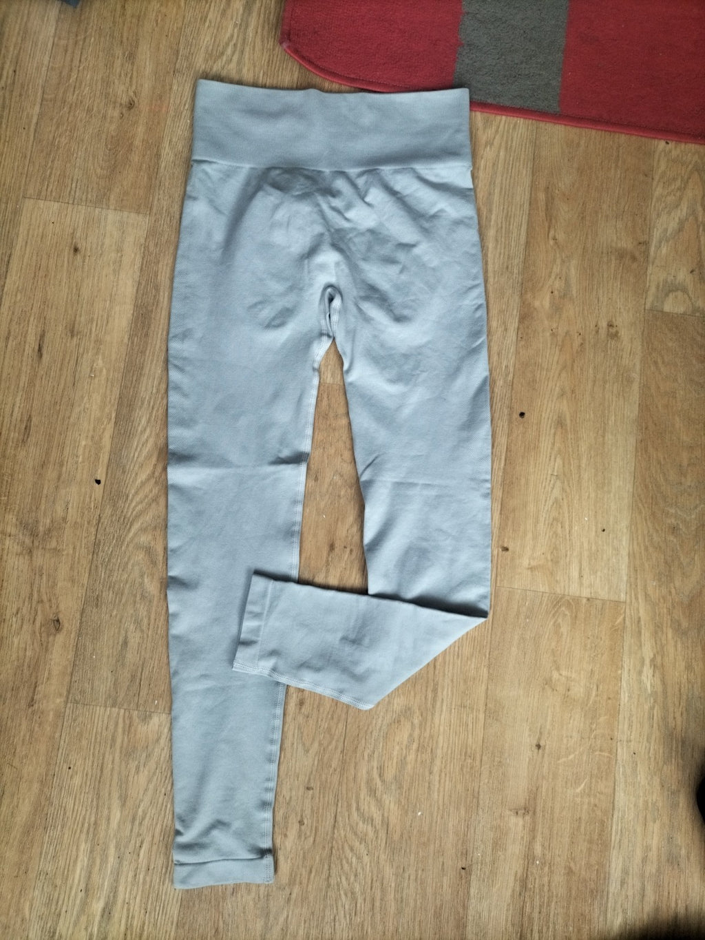 Ladies Size M Grey Ribbed Gym Leggings