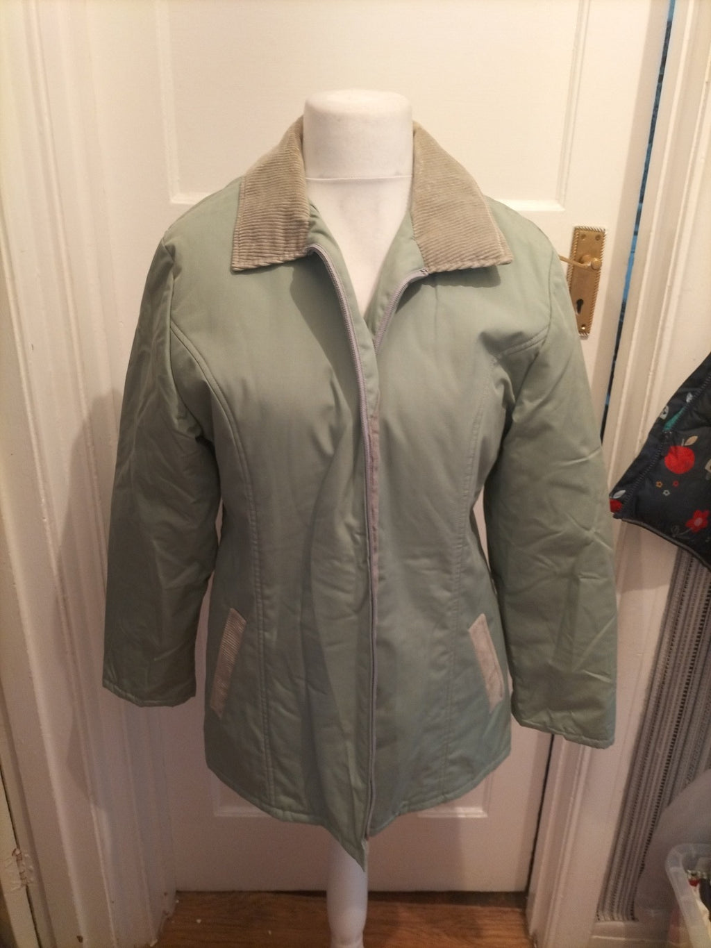 Mens Size Large Olive Green Zipped Jacket