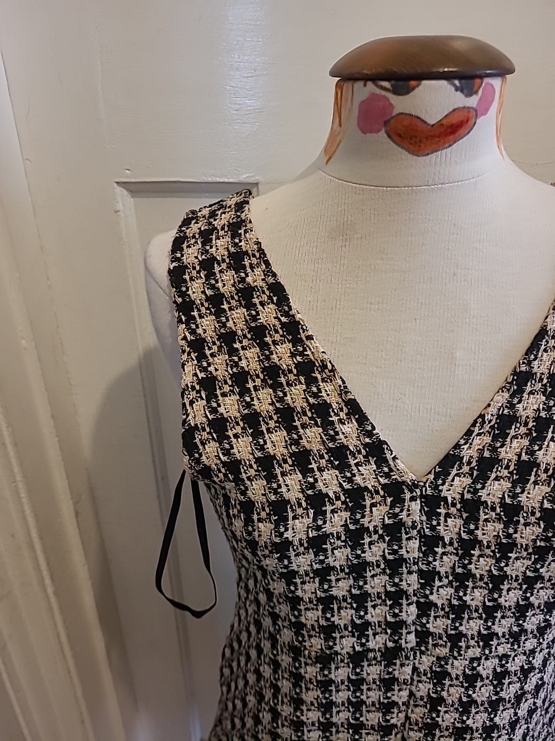 Ladies Primark Size 6 Beige Black Sleeveless Dress