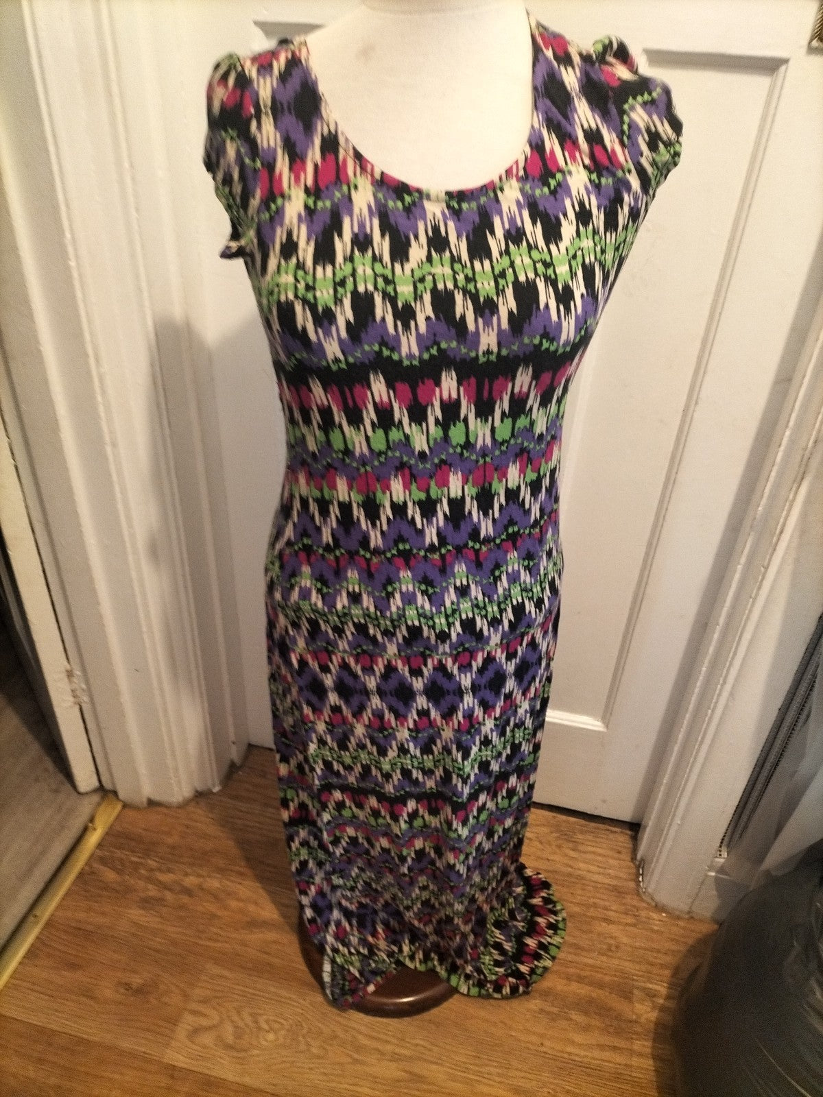 Ladies Wallis Size Small Multi Coloured Long Length Short Sleeved Dress