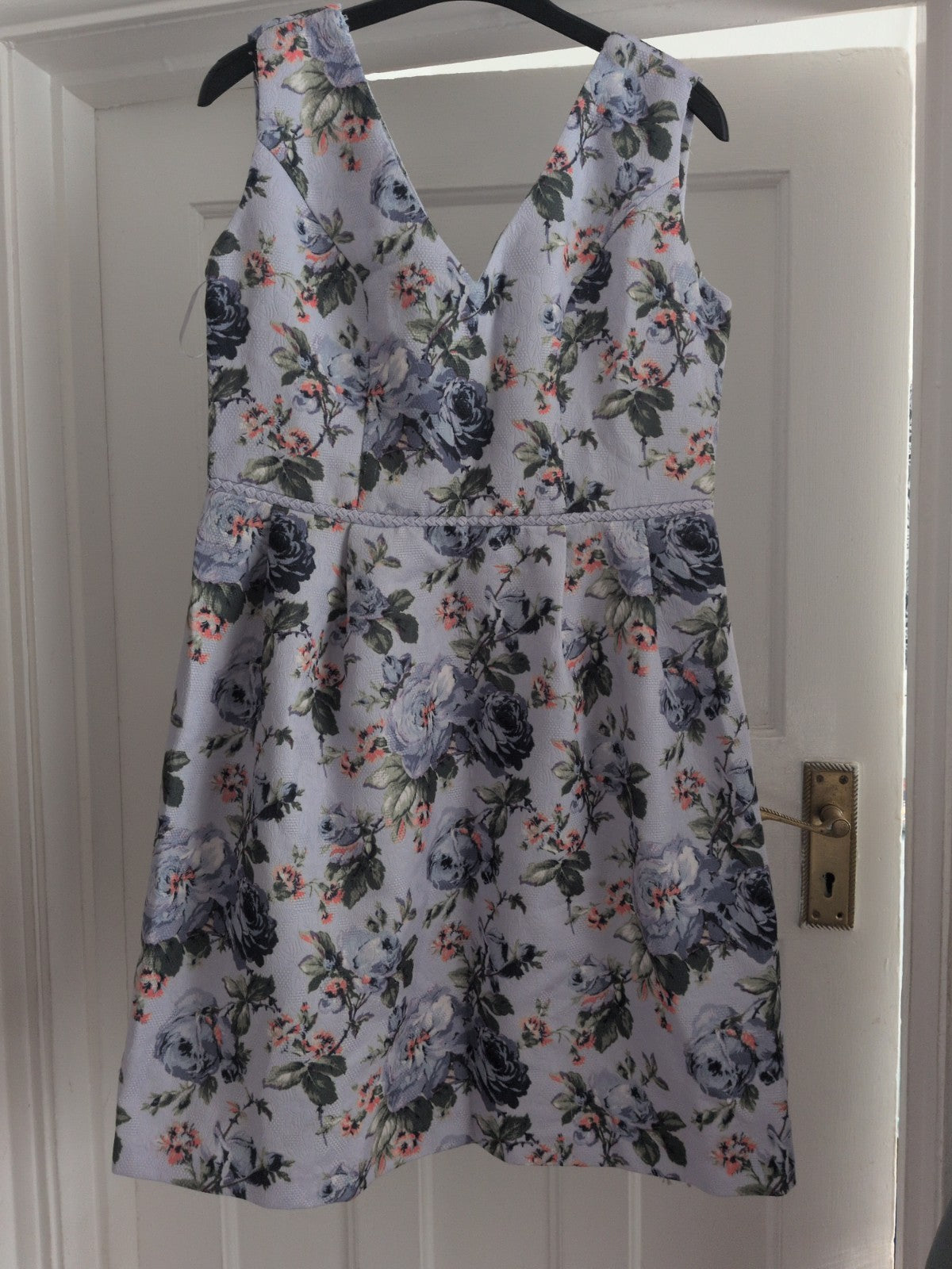 Oasis 14 Lilac And Green Floral Sleeveless V Neck Dress
