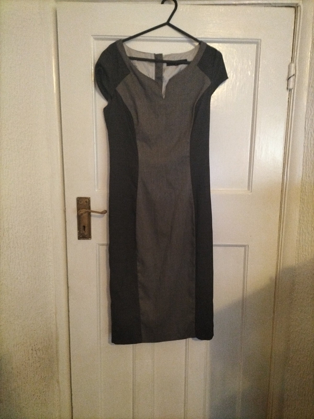 Ladies Next Size 6R Grey Cap Sleeved Dress