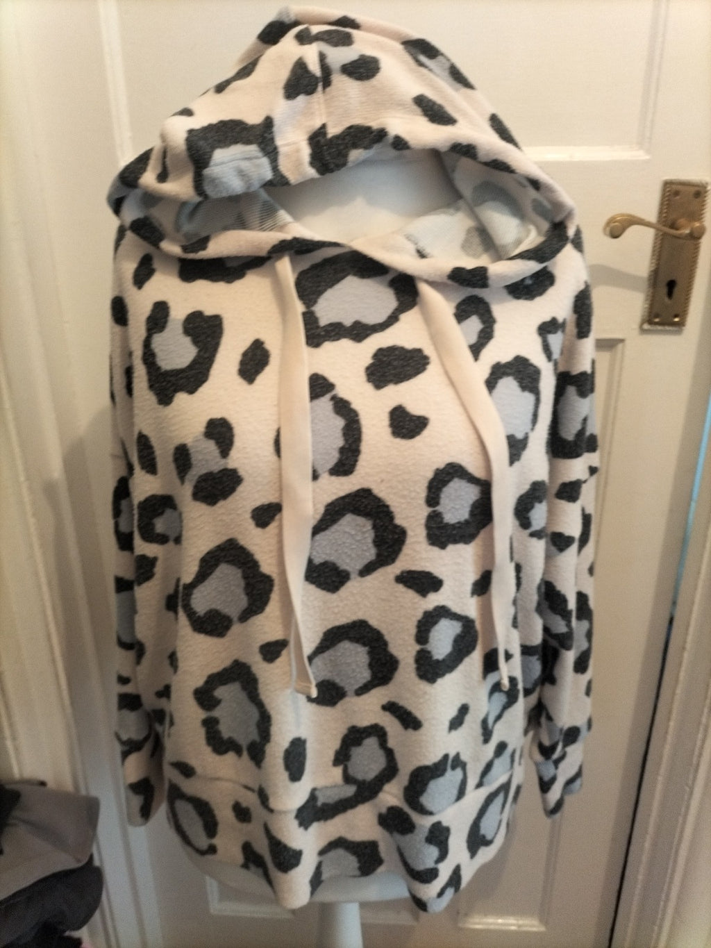 Ladies Tu Size 18 Petite Bobbling Heavy Animal Print Pullover Nightwear Hoodie