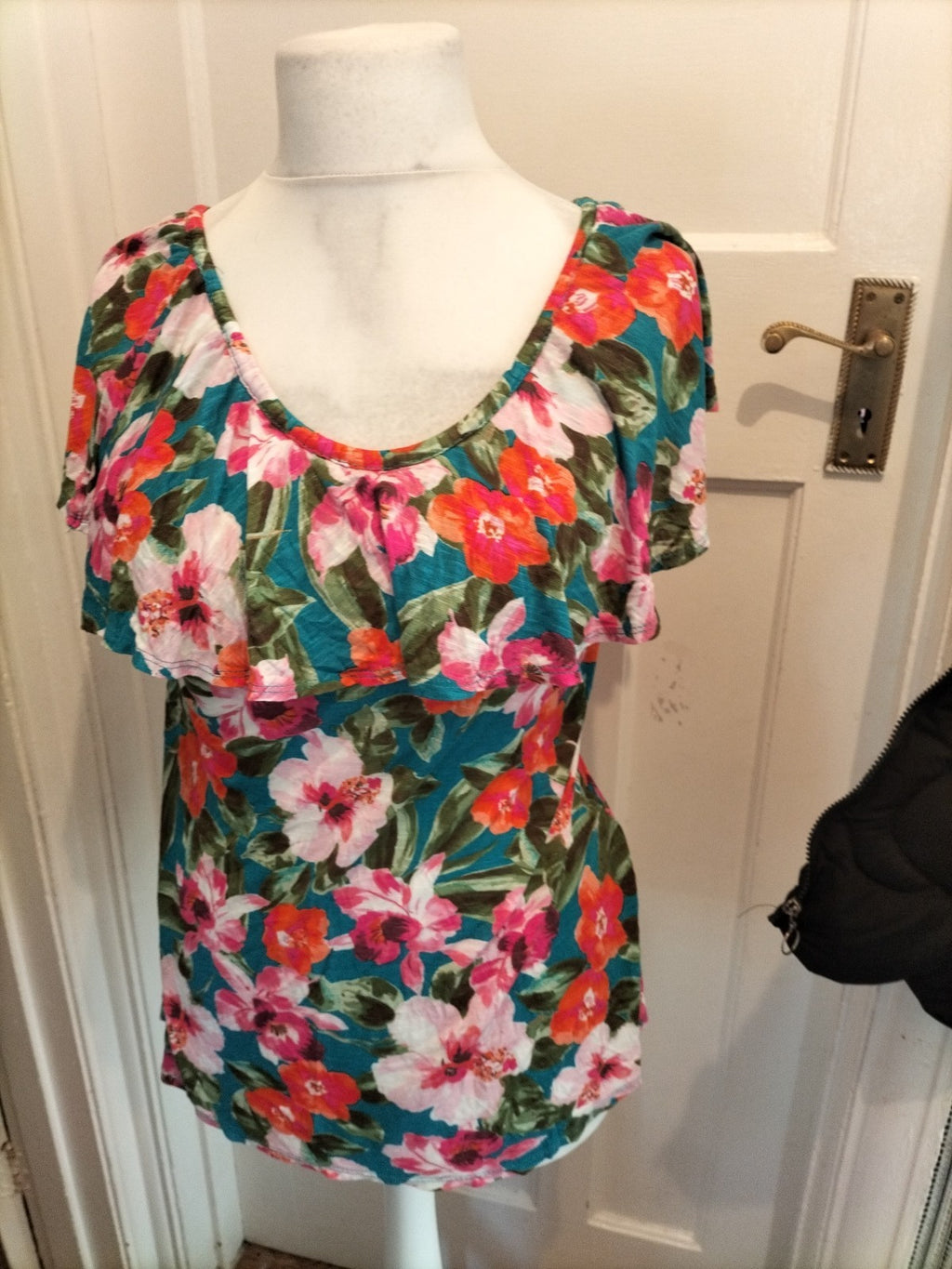 Ladies George Size 12 Multicoloured Frilly Short Sleeved Blouse