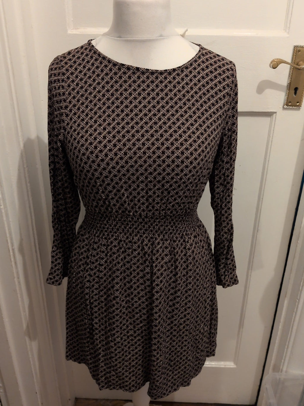 H&M 8 Brown Black White Long Sleeve Dress
