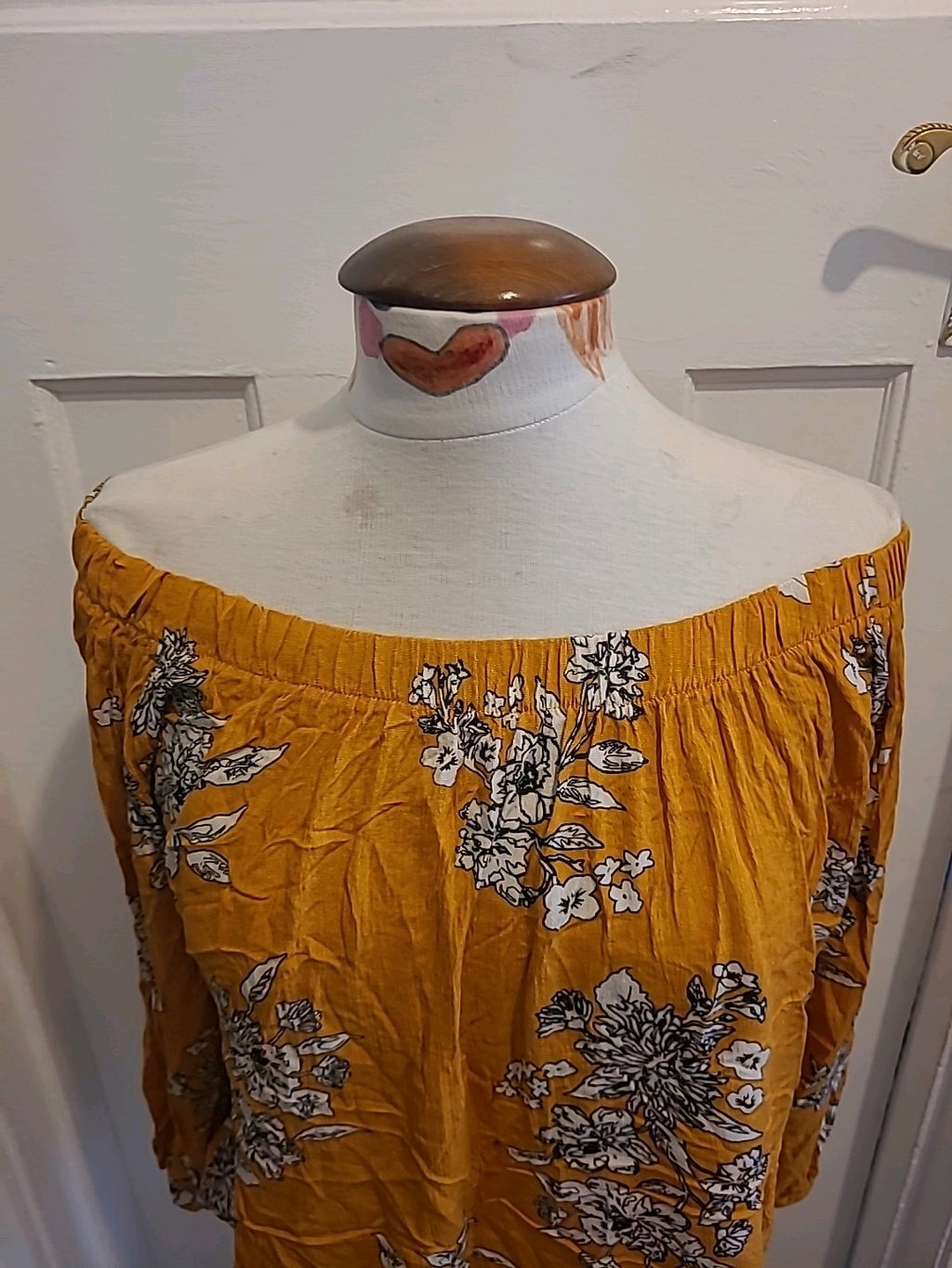 Ladies Select Size 12 Mustard White Floral Elasticated Hem Long Sleeved Tshirt
