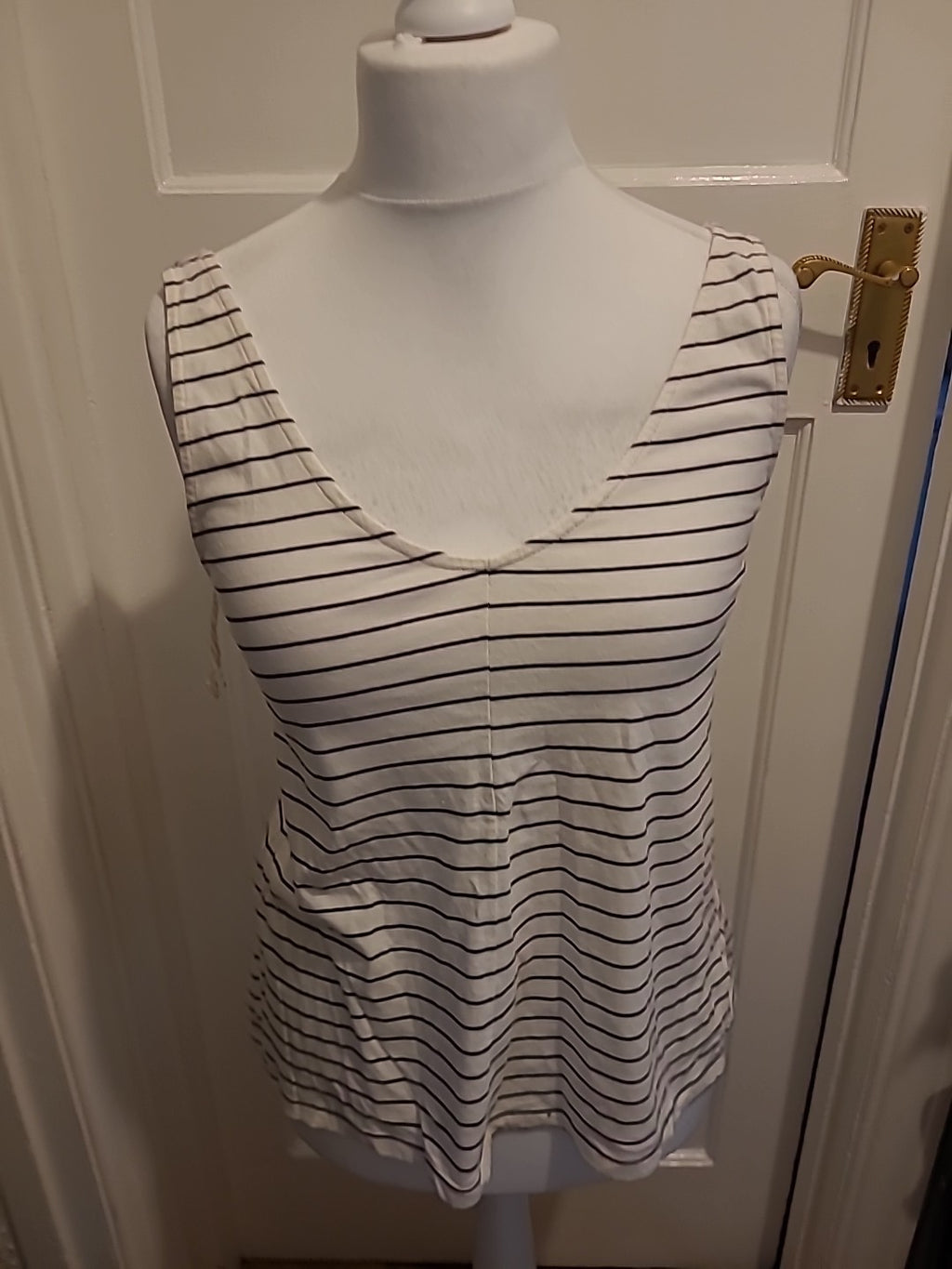 Ladies Size XS Friday Project Sleeveless Top