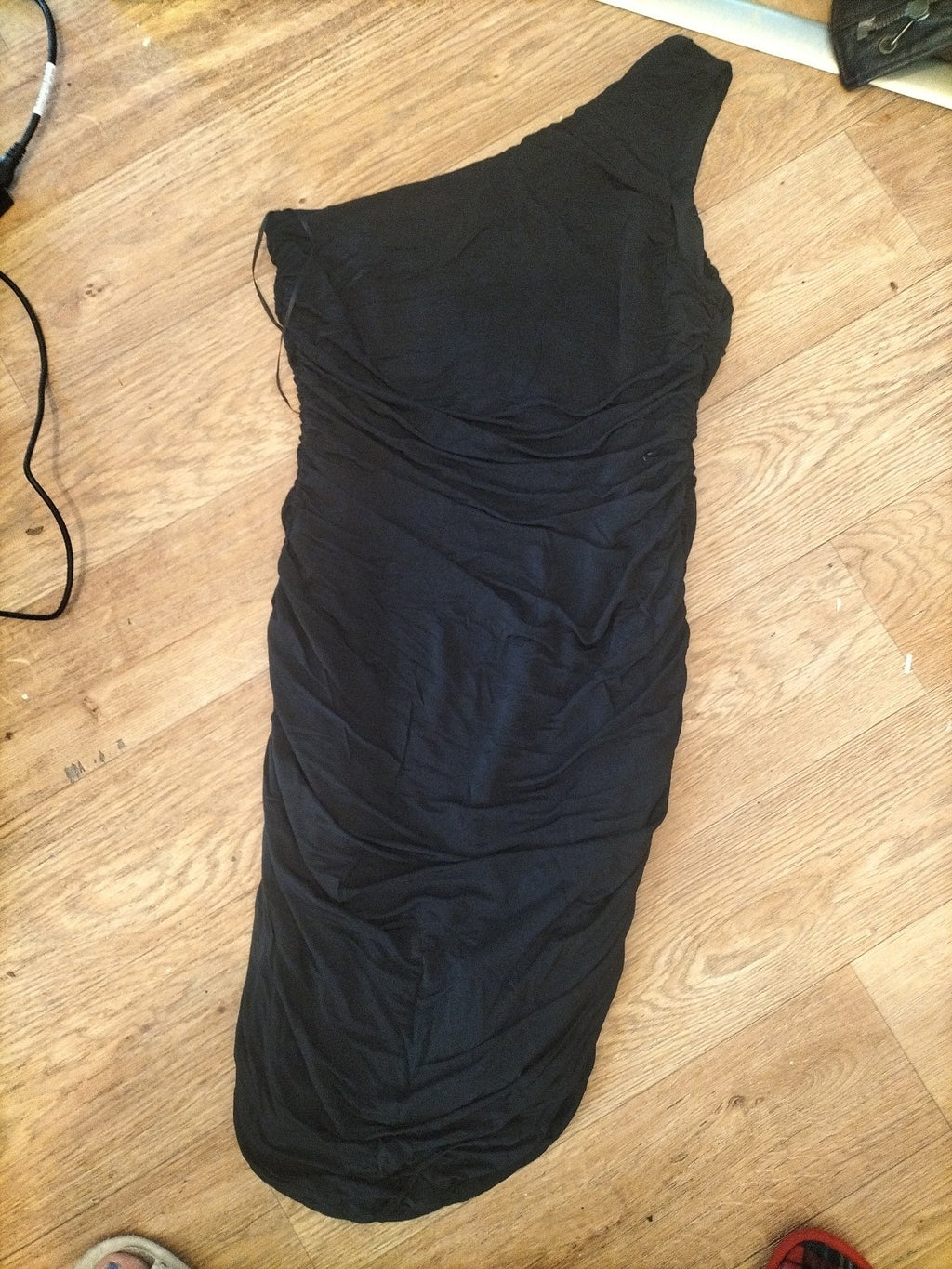 Ladies H&M Size M Black Cold Shoulder Ruch Dress