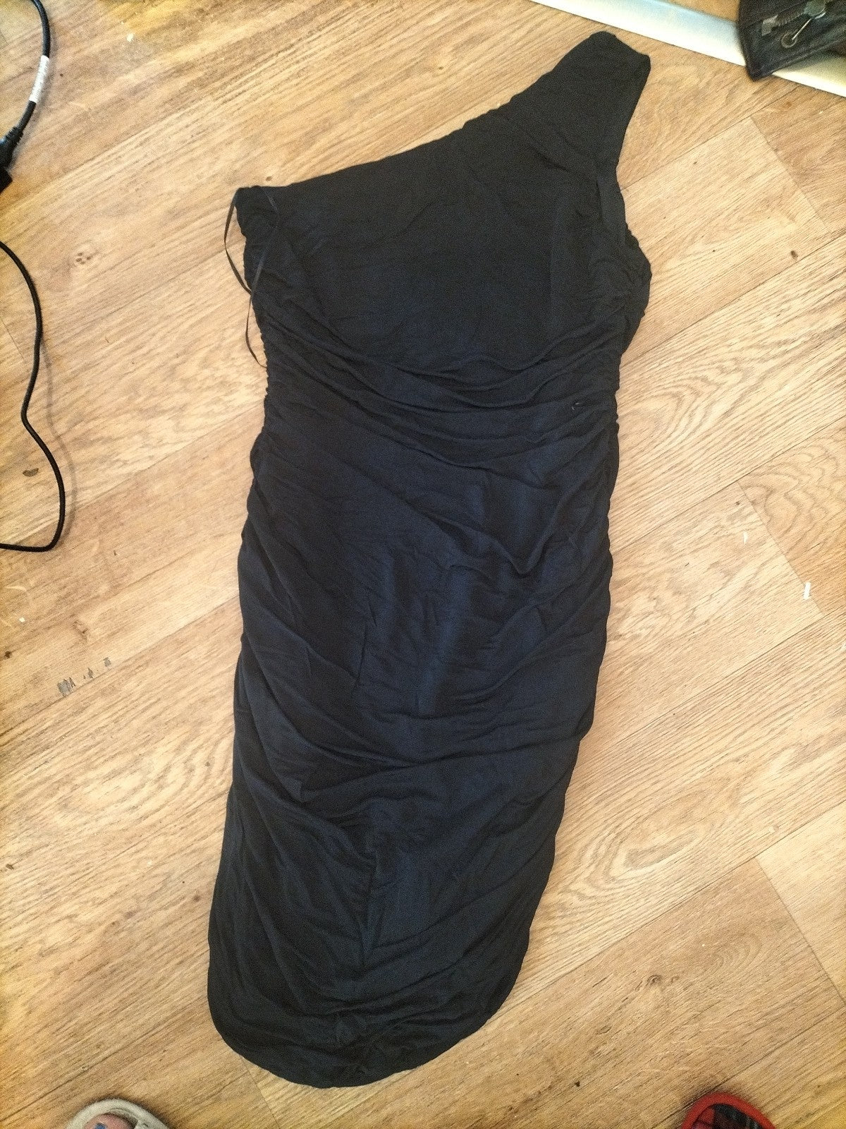 Ladies H&M Size M Black Cold Shoulder Ruch Dress