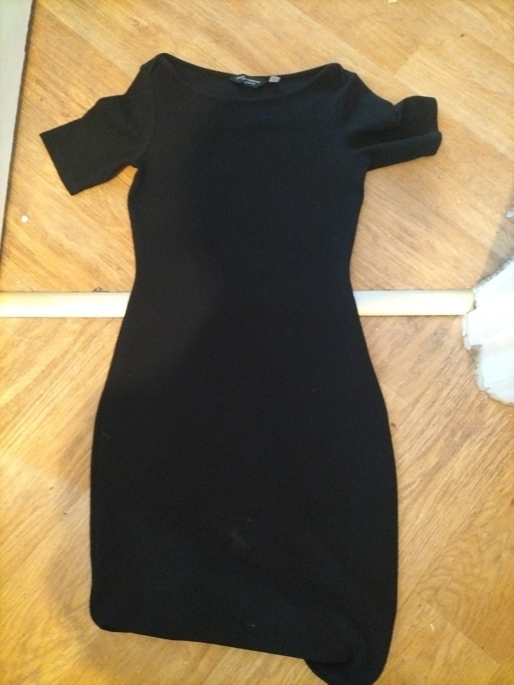 Ladies Dorothy Perkins Size 6 Black Short Sleeved Dress
