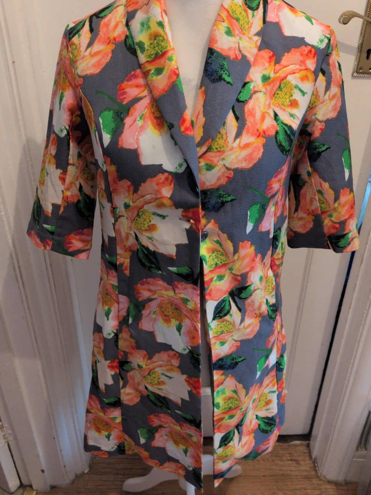 Primark 10 Grey Floral Half Sleeve Collared Buttoned Dress