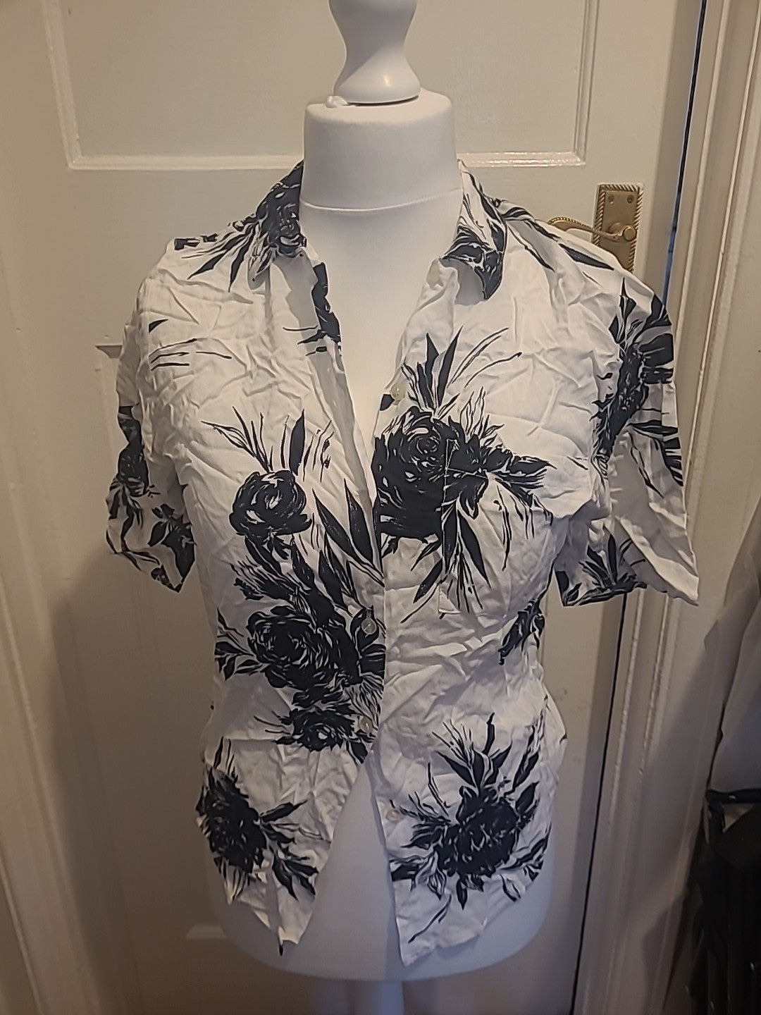 Ladies Dorothy Perkins Size 12 Black And White Vintage Short Sleeved Blouse