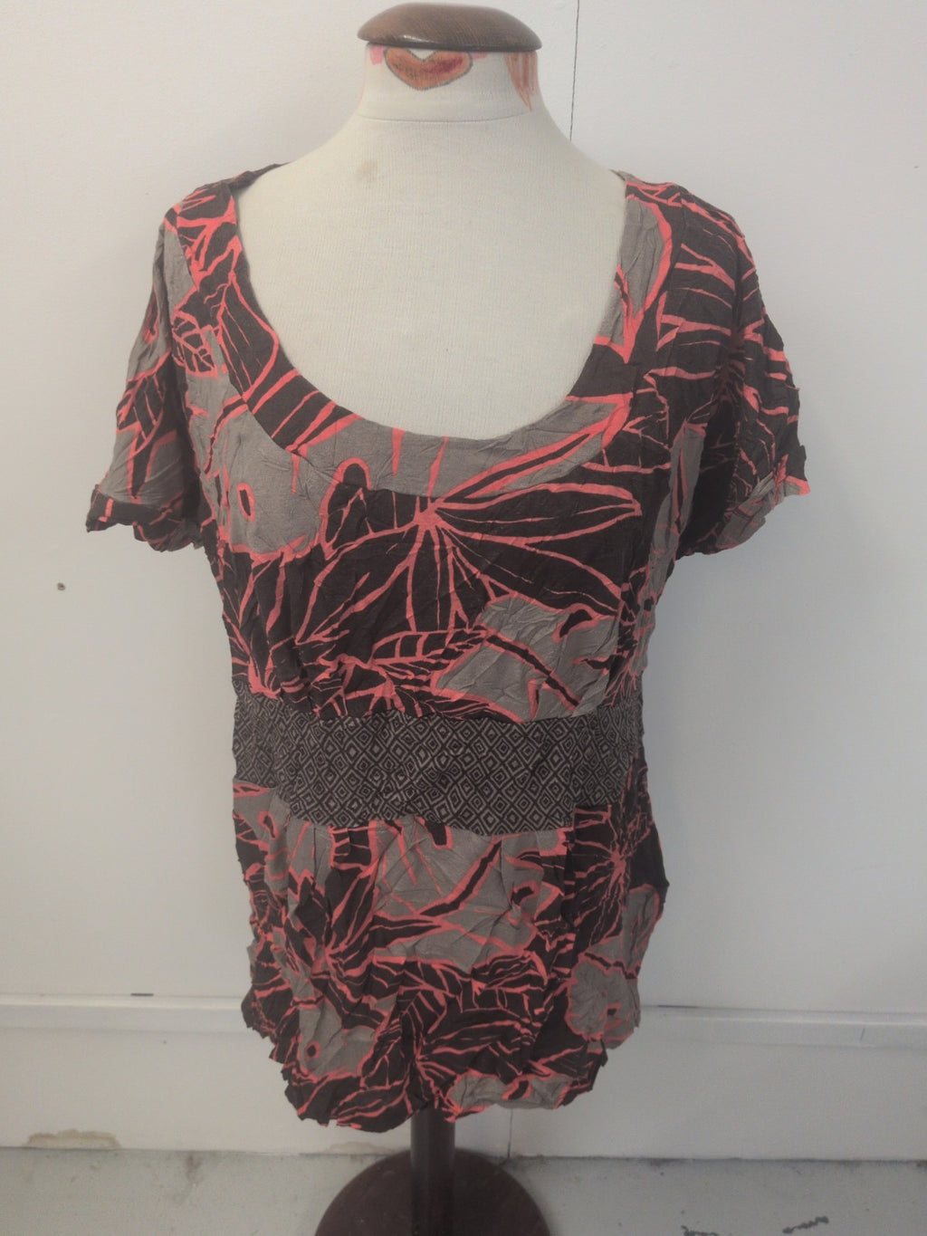 Ladies Evans Size 24 Grey And Brown Short Sleeve T-shirt