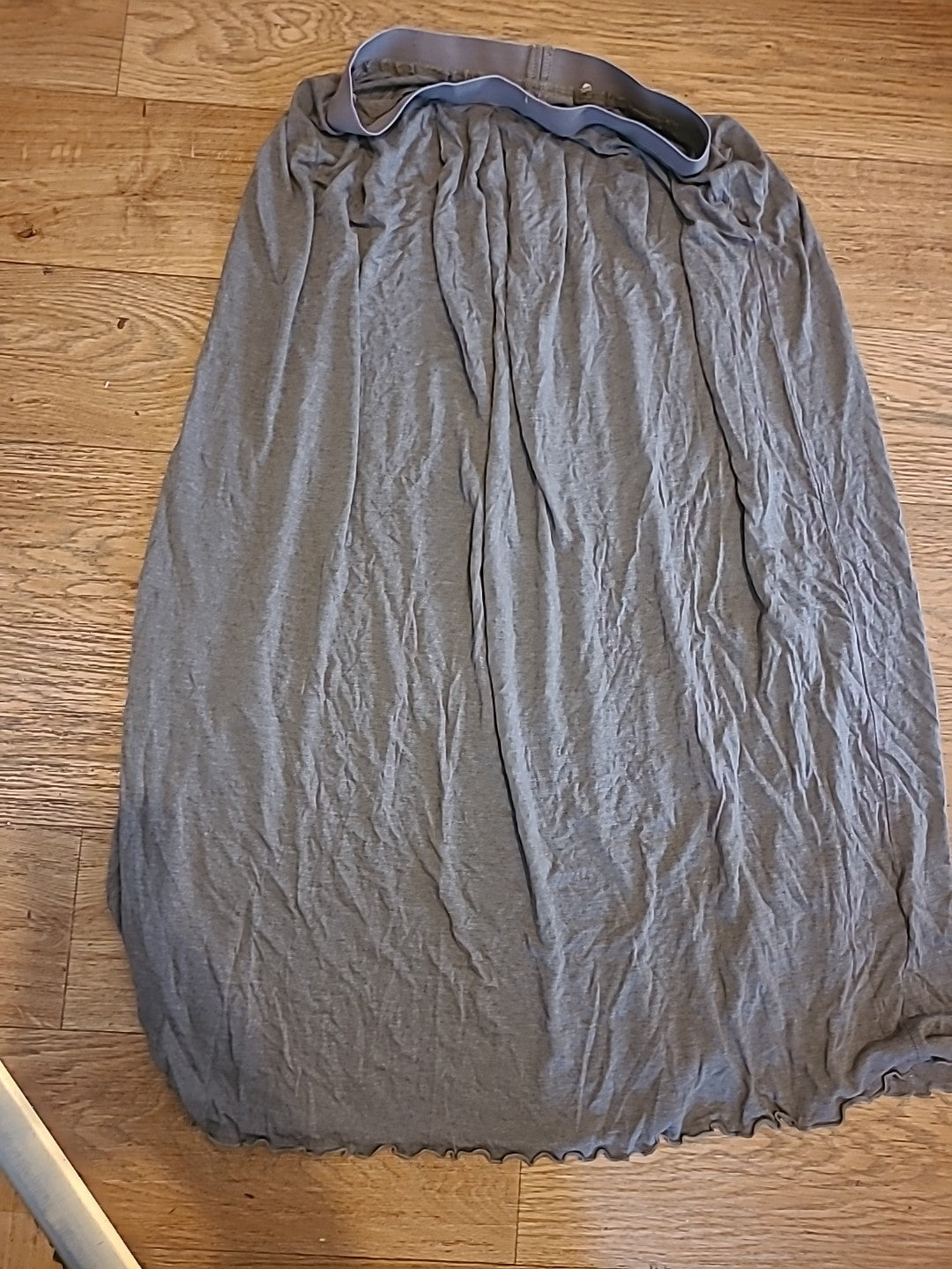 Ladies Size Small Grey Long Length Elasticated Skirt
