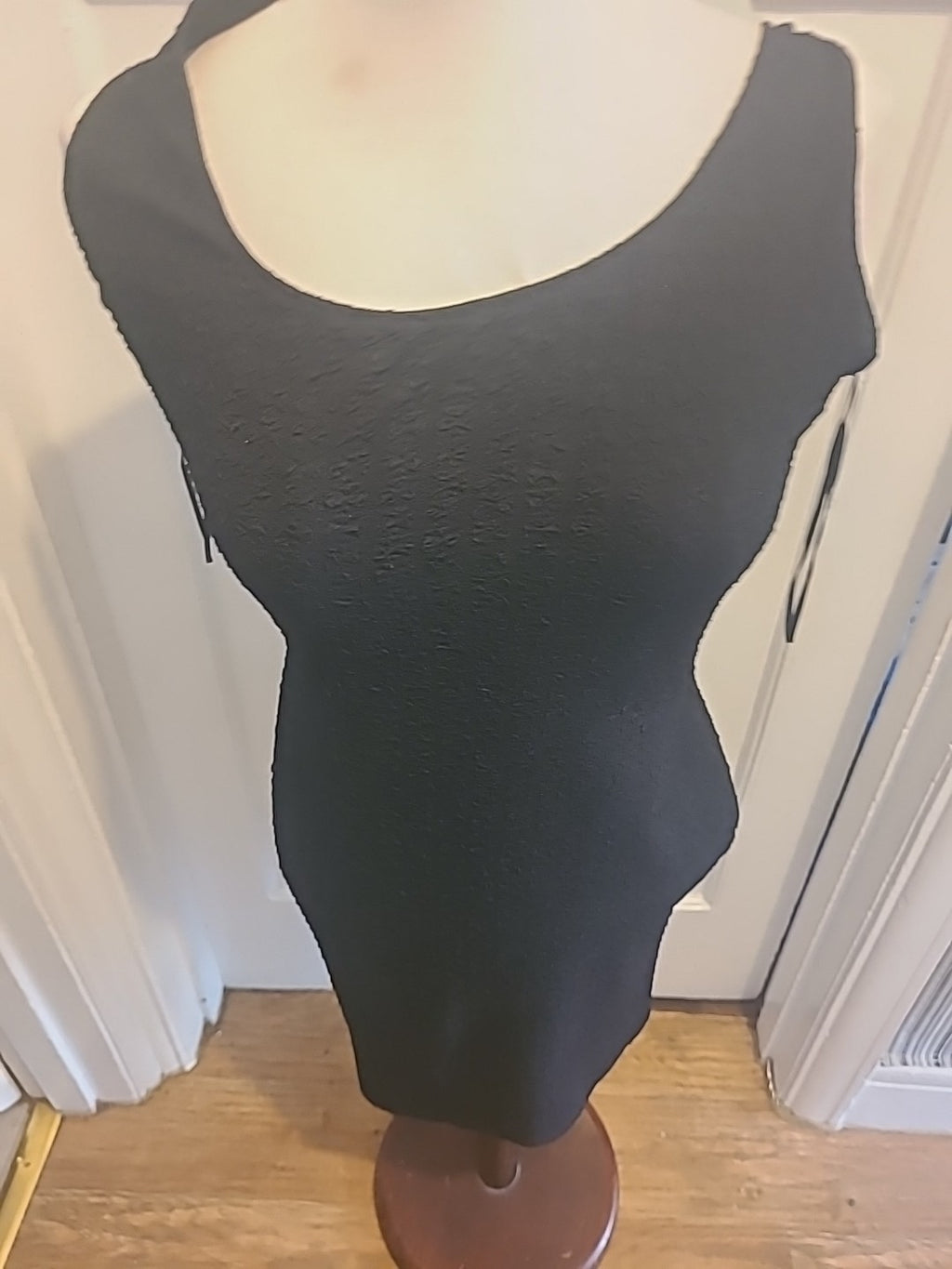 Ladies H&M Size Medium Black Criss Cross Sleeveless Dress