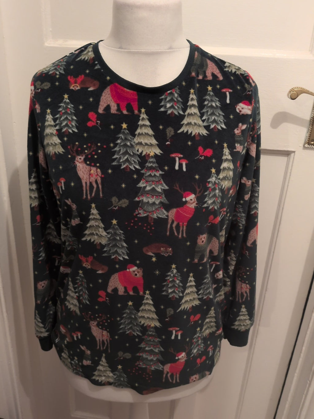 Ladies Primark Size Small Green Christmas Jumper