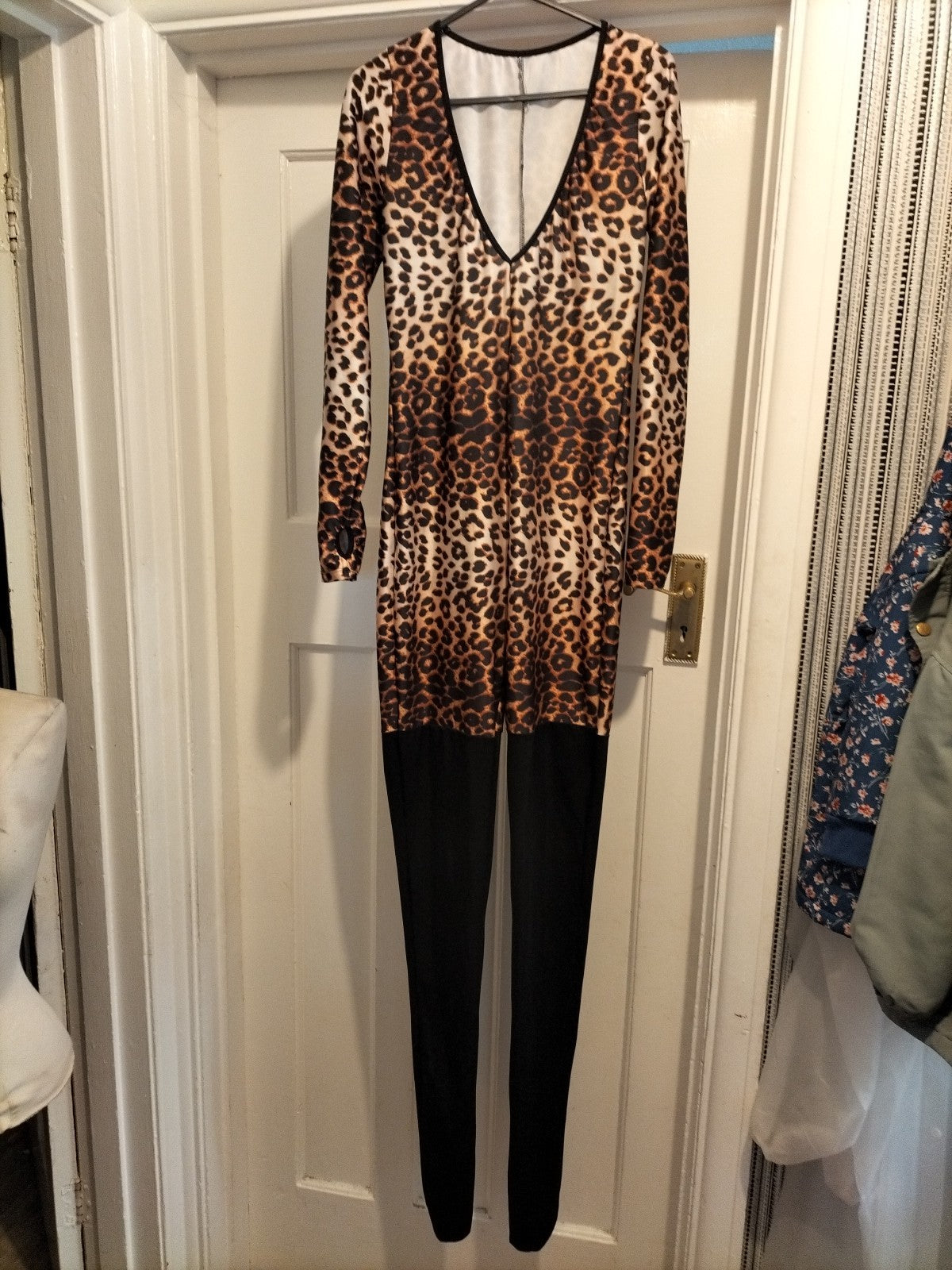 Ladies Size Small Leopard Print Fancy Dress Costume