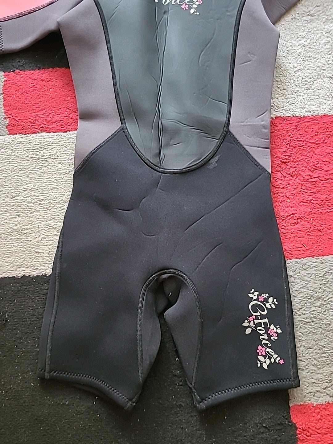 Girls G-Force Size Junior XL 162-167CM Pink Grey Navy Cropped Wetsuit