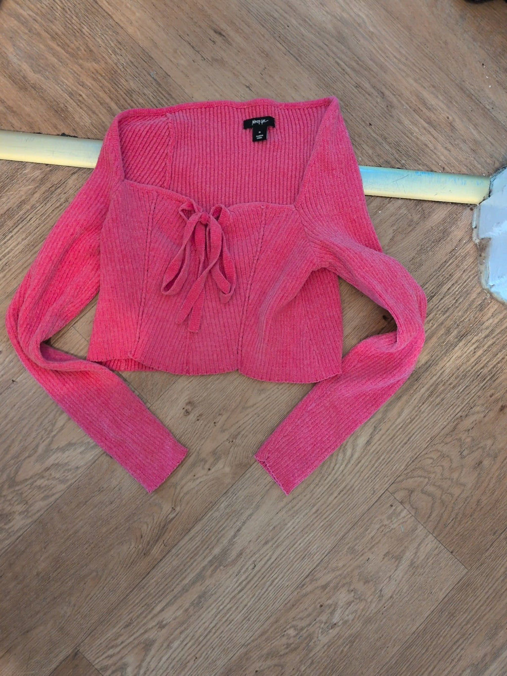 Nasty Gal Medium Pink Long Sleeve Crop Top
