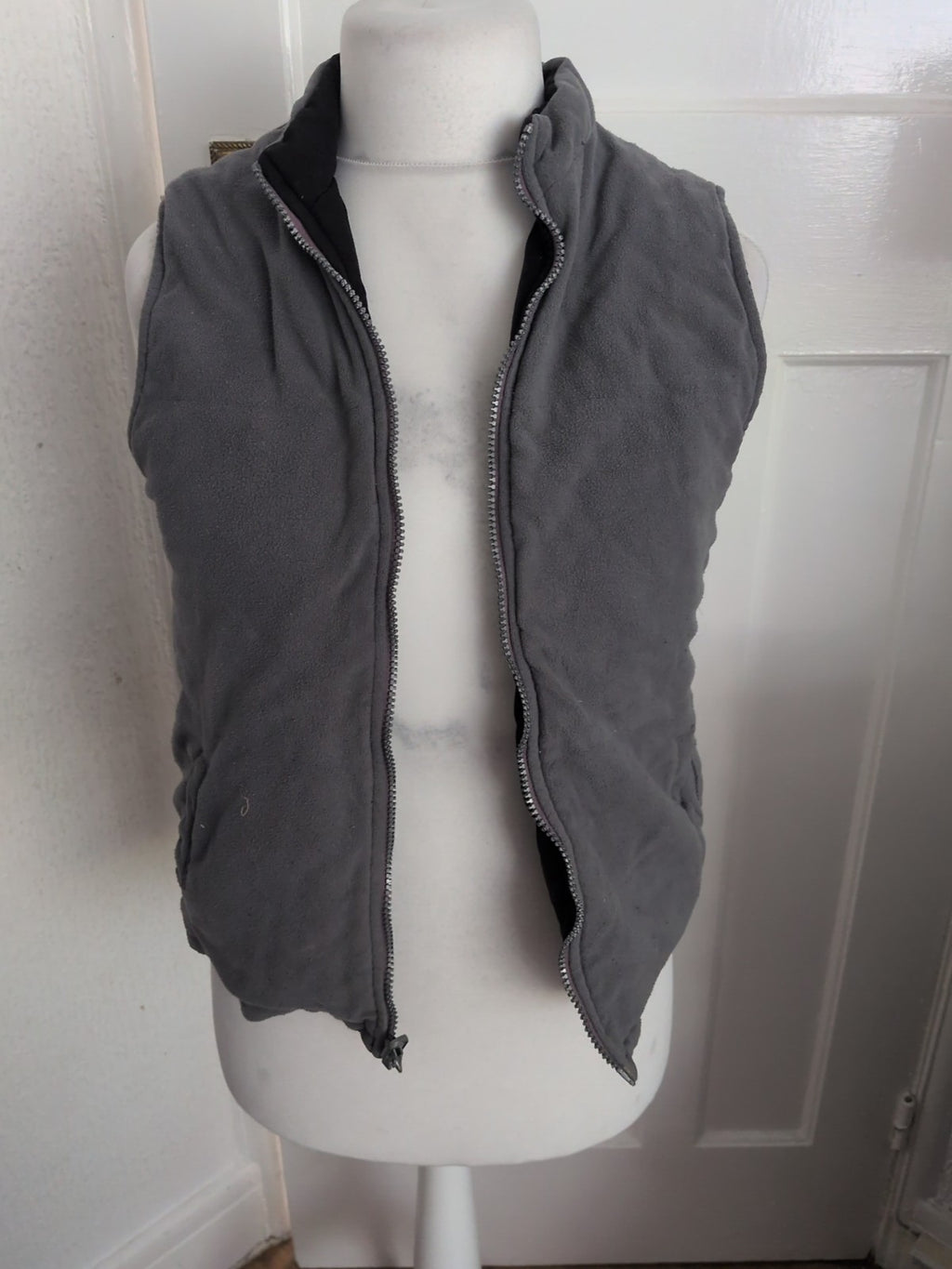 Medium Grey Sleeveless Full Zip Gilet