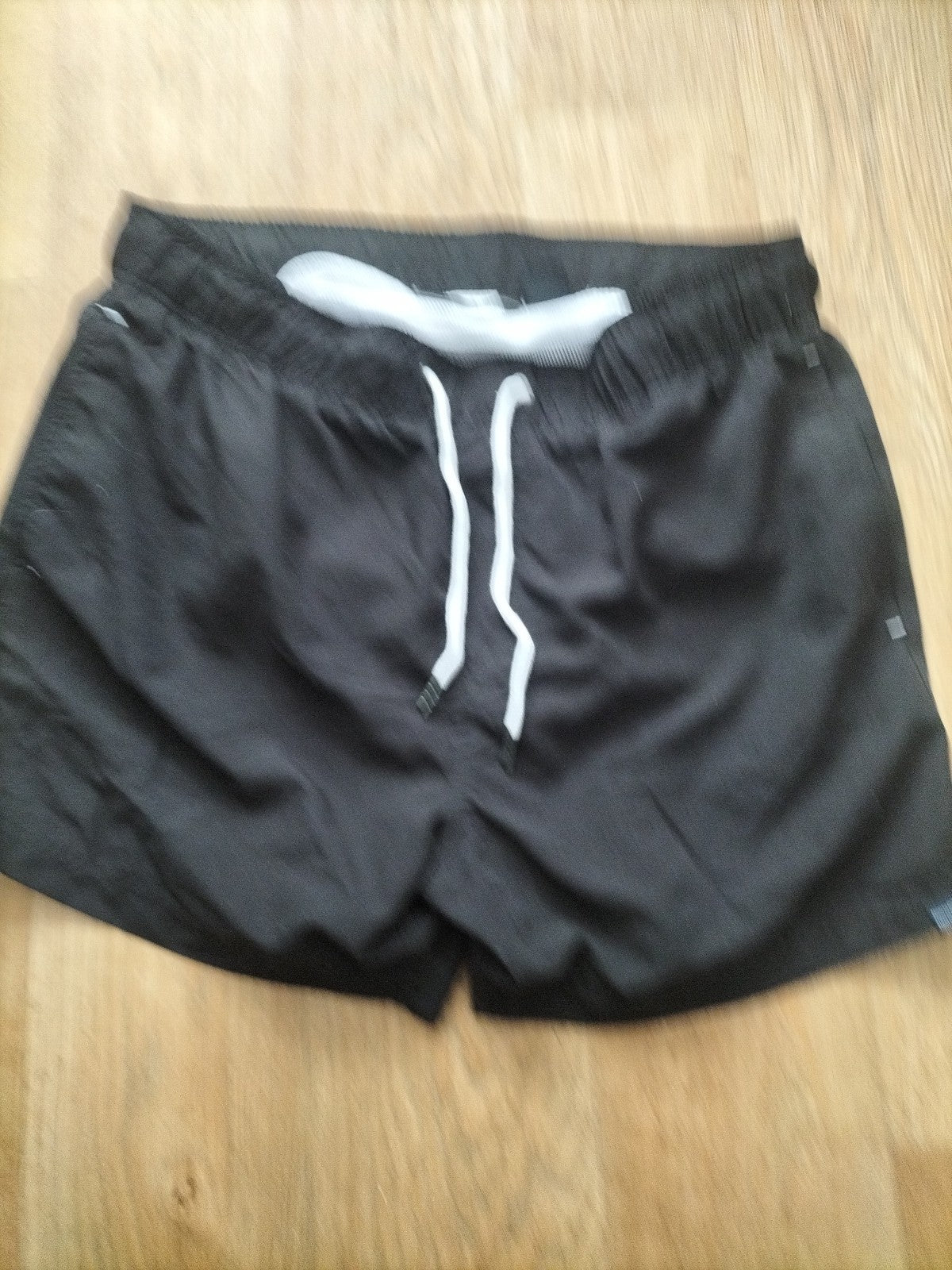 Mens Regatta Size XL Black Elasticated Mesh Lined Shorts