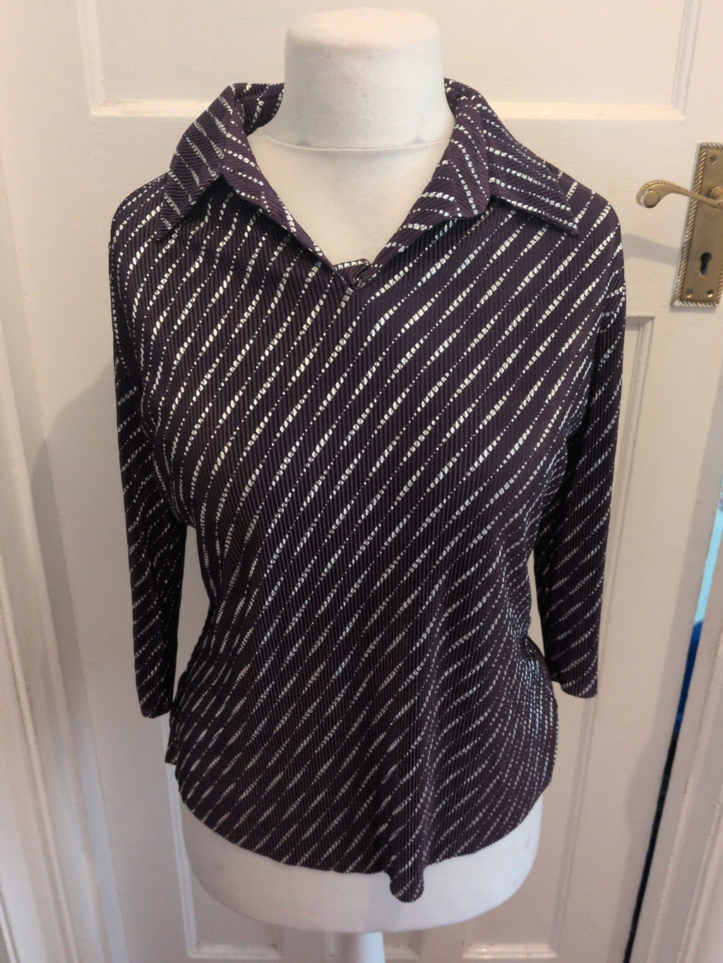 EWM Small Purple And Silver Long Sleeve Collared Blouse