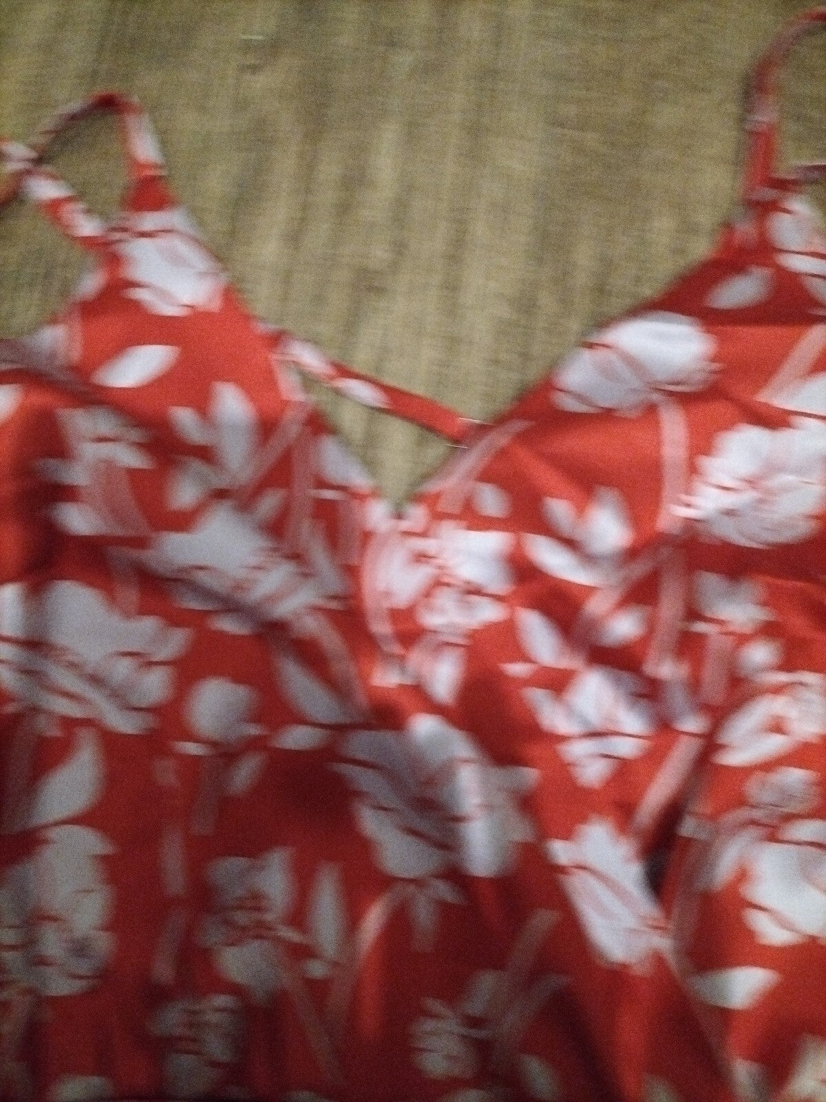Ladies Size Xs Shein Red And White Roses Chris Cross Strappy Top