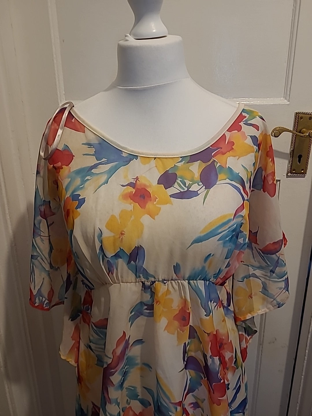 Ladies Soon Size 16 Multi Floral See Through Blouse