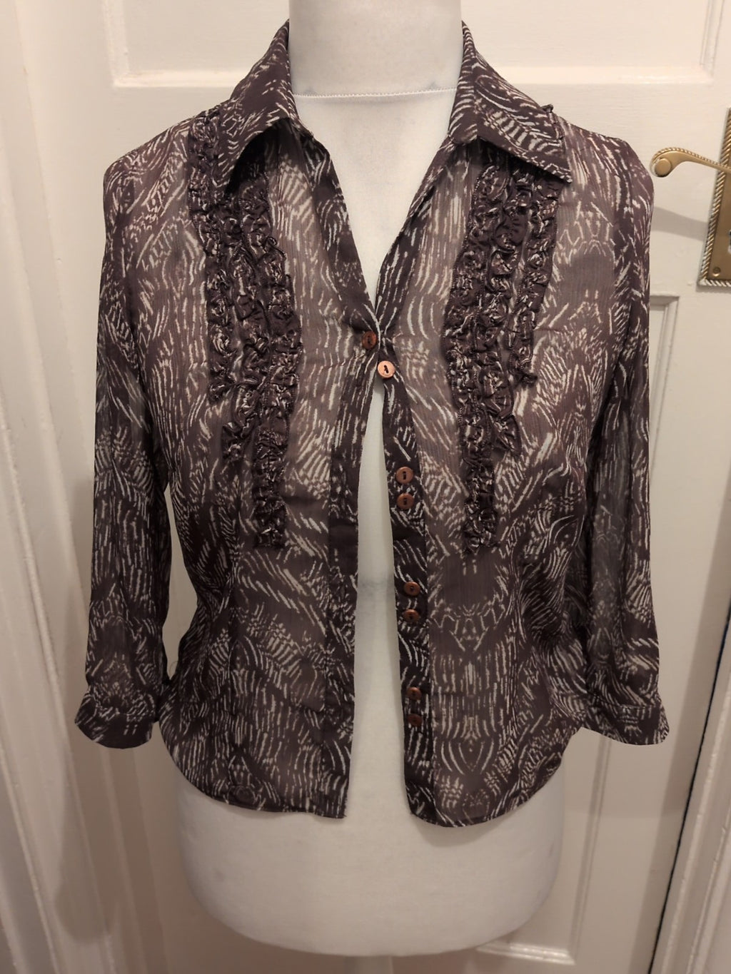 CC Petite 10 Dark Brown And White Long Sleeve Blouse