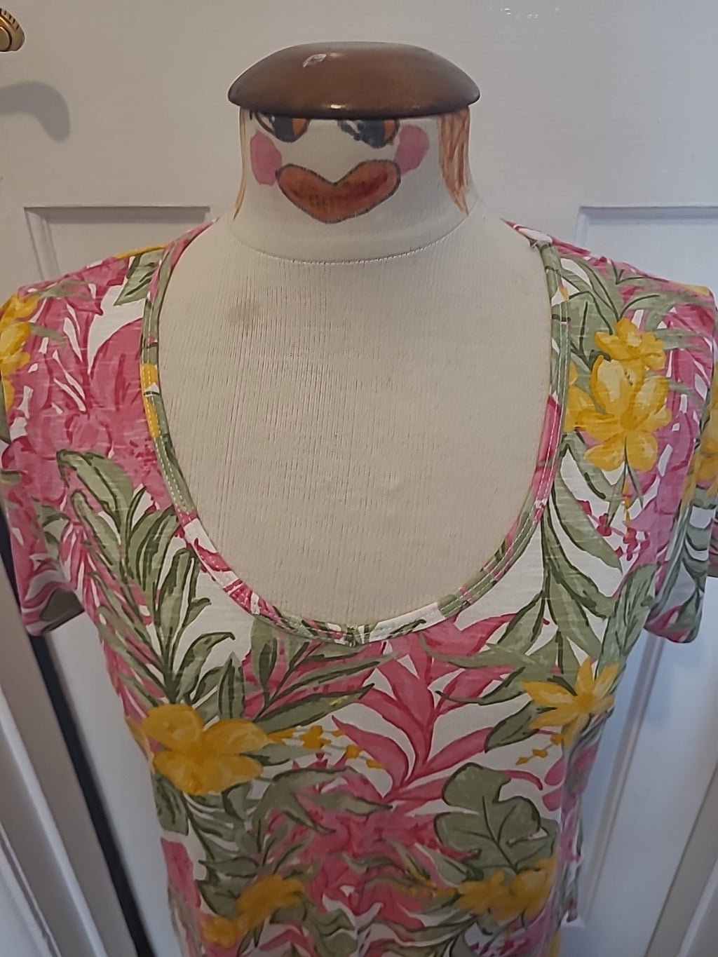 Ladies Nutmeg Size 12 Multicoloured Floral Loose Tshirt