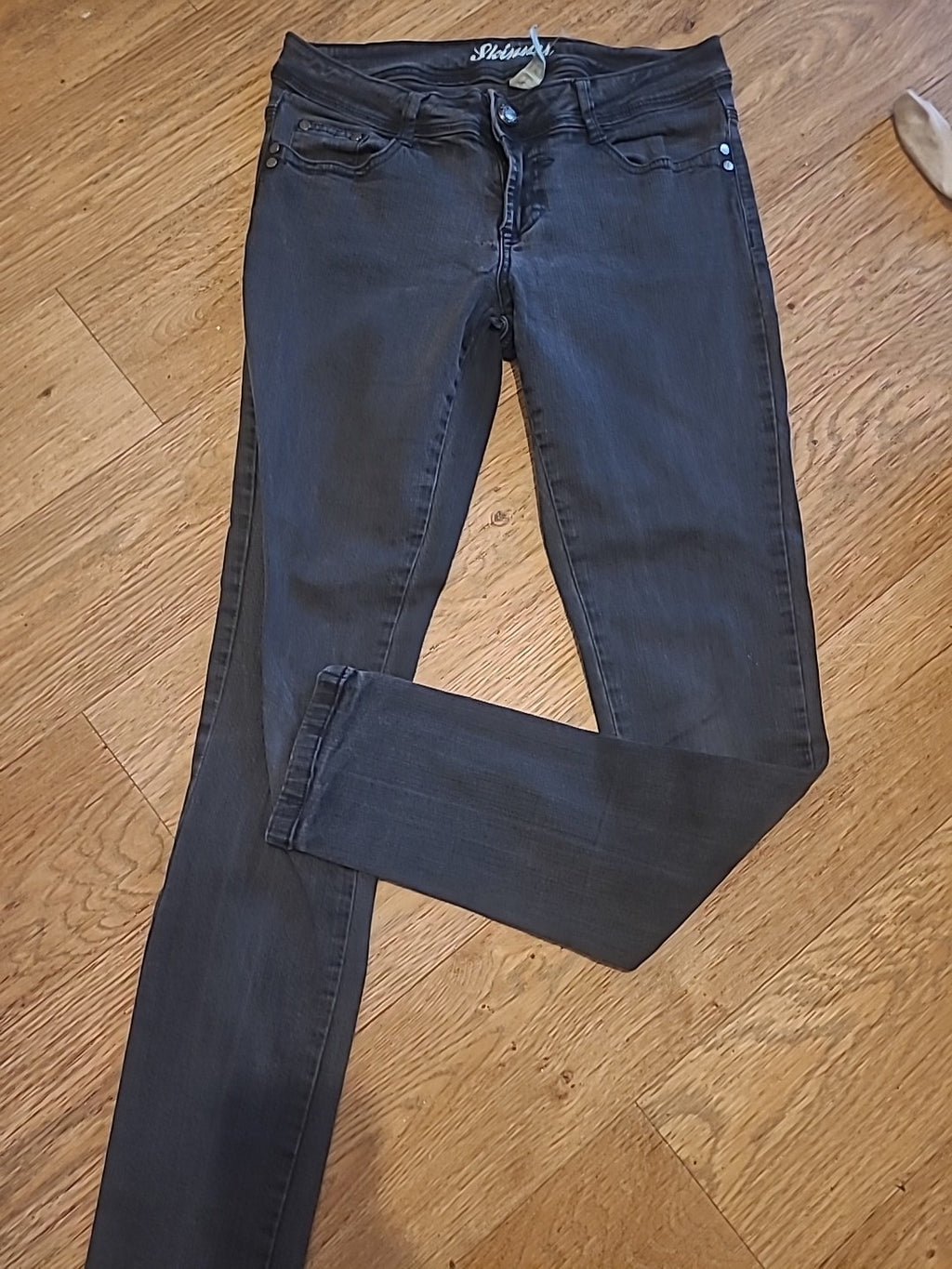 Ladies Denim&Co Size 10 Skinny Grey Jeans