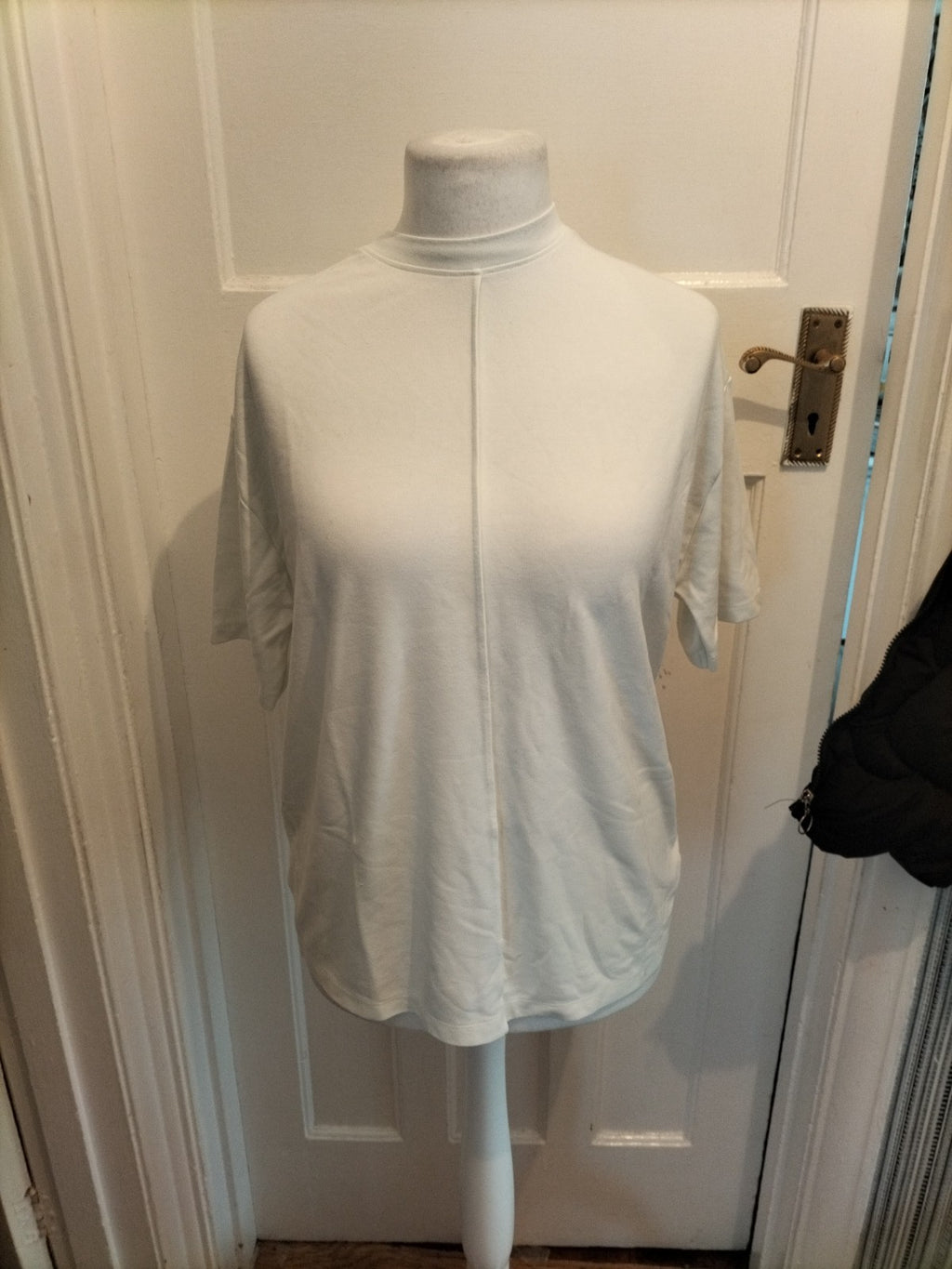 Ladies Tu Size 12 White Short Sleeved Tshirt Oversized