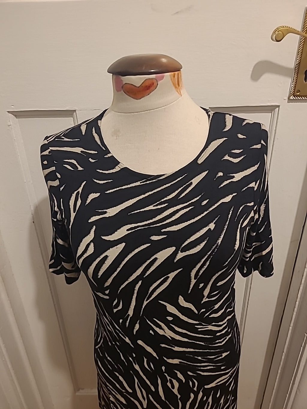 Ladies M&S Collection Size 10 Black/Cream Dash Short Sleeved Dress