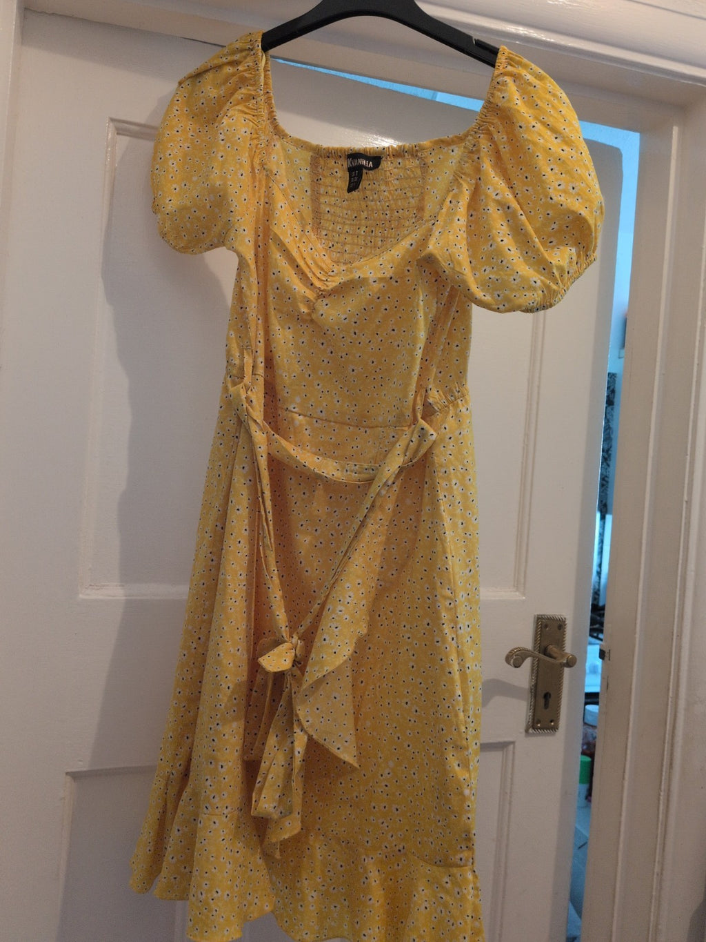 Pink Vanilla 8 Yellow Short Sleeve Knee Length Dress Belted