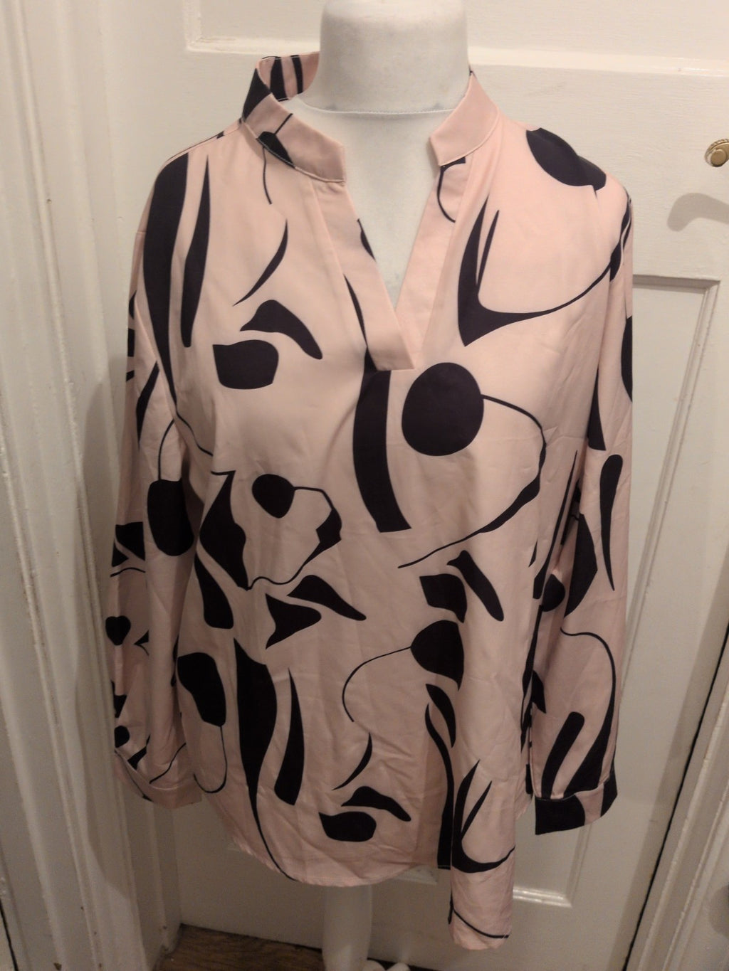 2XL Pale Pink And Black Long Sleeve Blouse