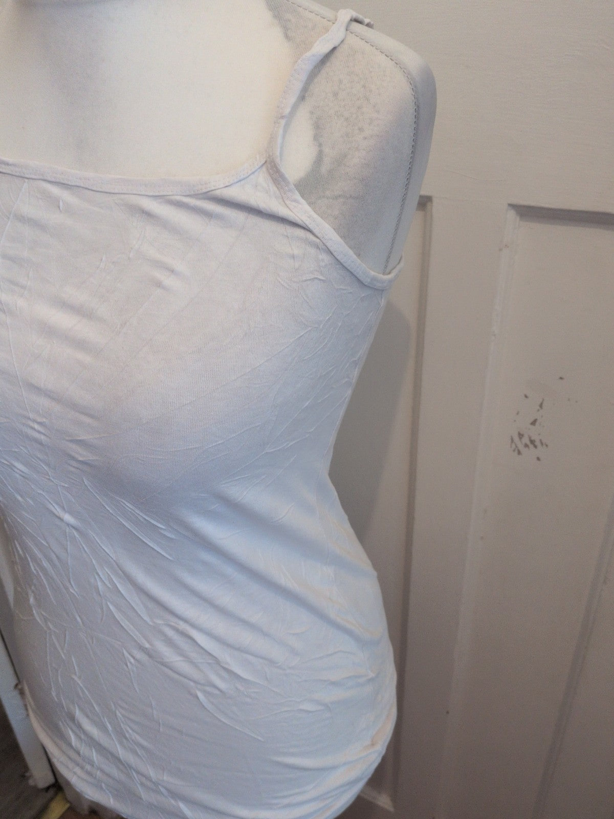 Papaya 12 White Sleeveless T-shirt Cami