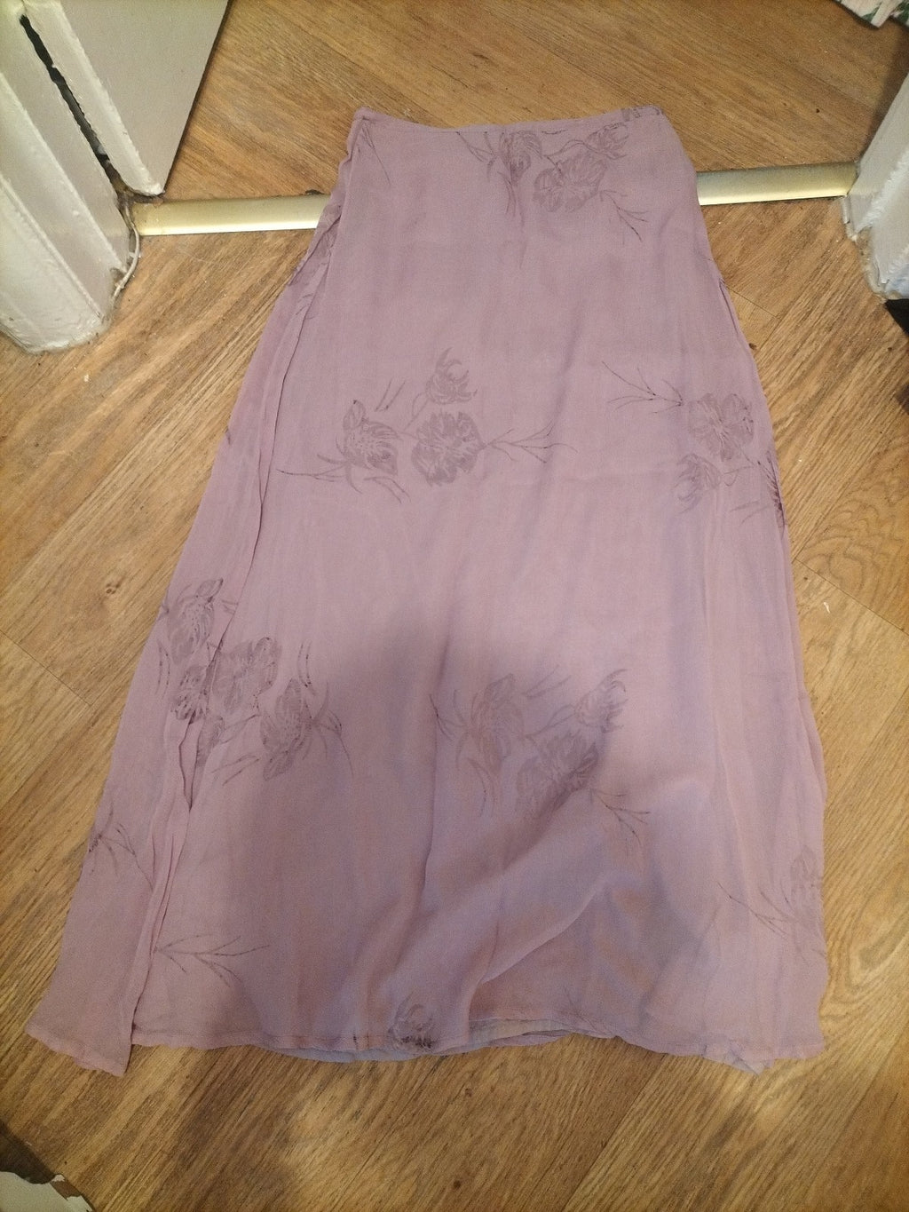 Ladies X-Cept Size Medium Purple Lined Floral Long Length Skirt