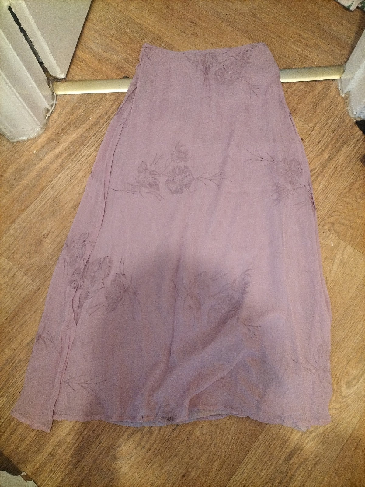 Ladies X-Cept Size Medium Purple Lined Floral Long Length Skirt