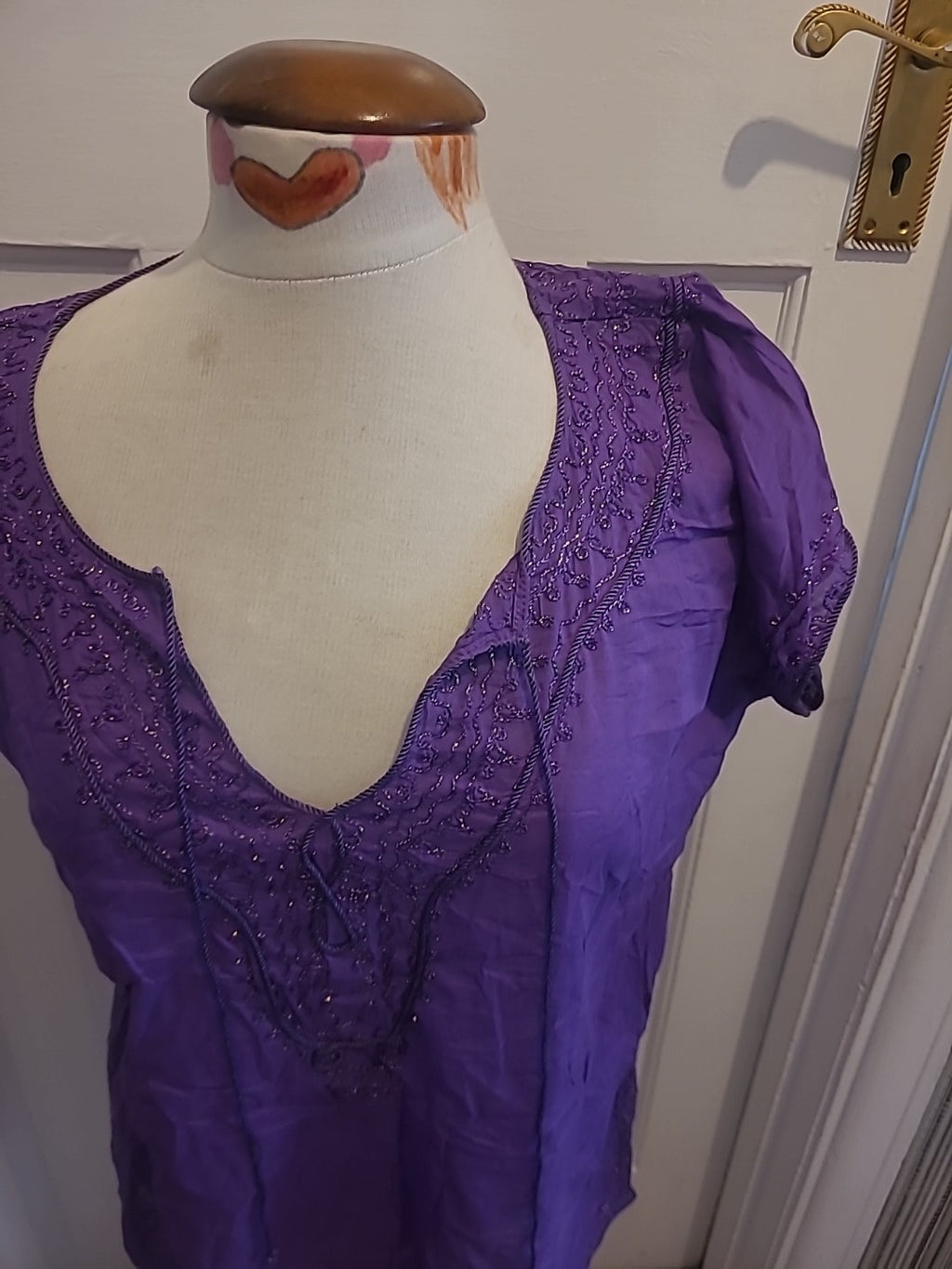 Ladies Riviera Size M/L Purple Detail Around Neck Short Sleeved Tshirt