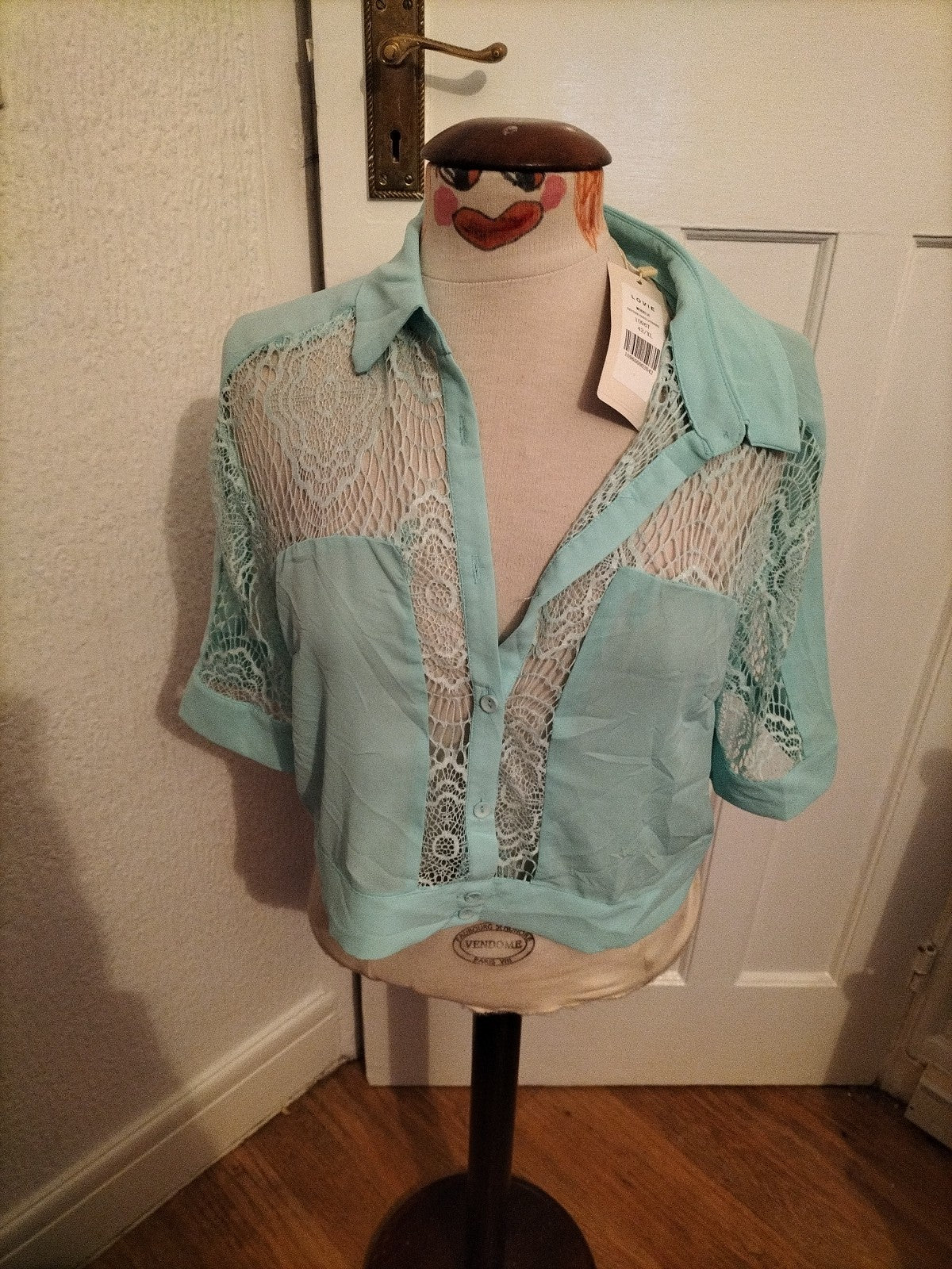 Brand New Ladies Lovie Size XL Turquoise Lace Short Sleeved Blouse