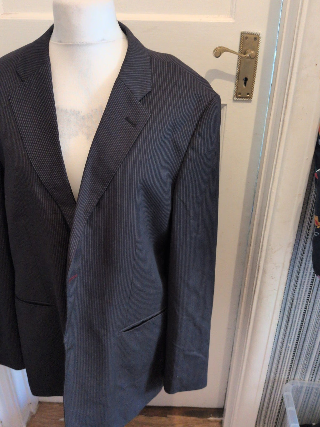 Mens Burton Size XL Black Pinstripe Lined Suit Jacket