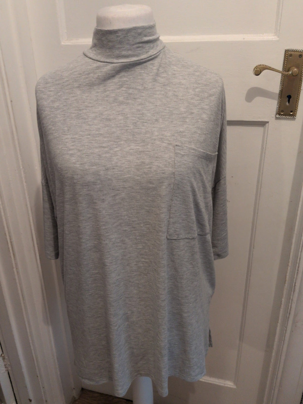 Primark 20 Grey Short Sleeve T-shirt