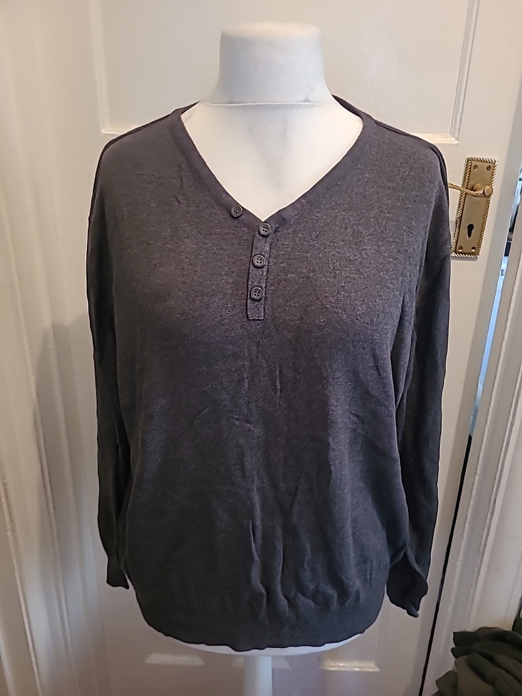 Mens Cedarwood State Size XL V Neck Grey Pullover Jumper