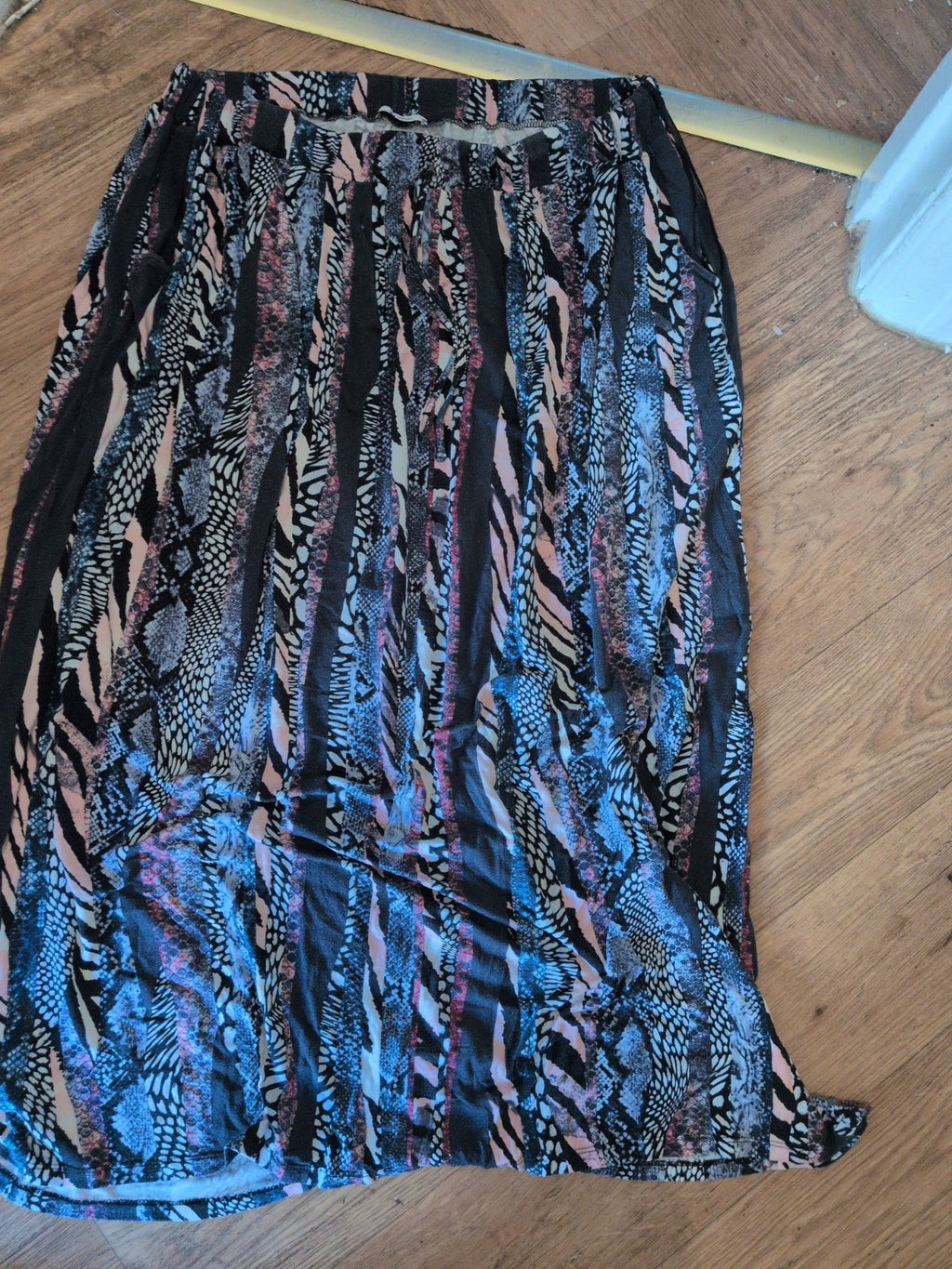 Ladies Tu Size 18 Multi Aztec Long Length Maxi Skirt