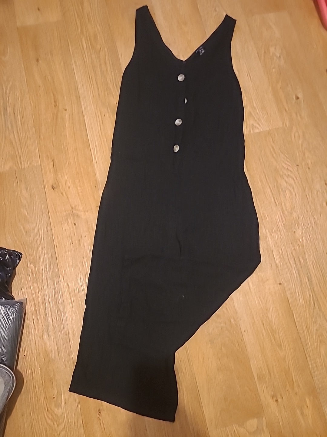 New Look 6 Black Sleeveless Cropped Jumpsuit