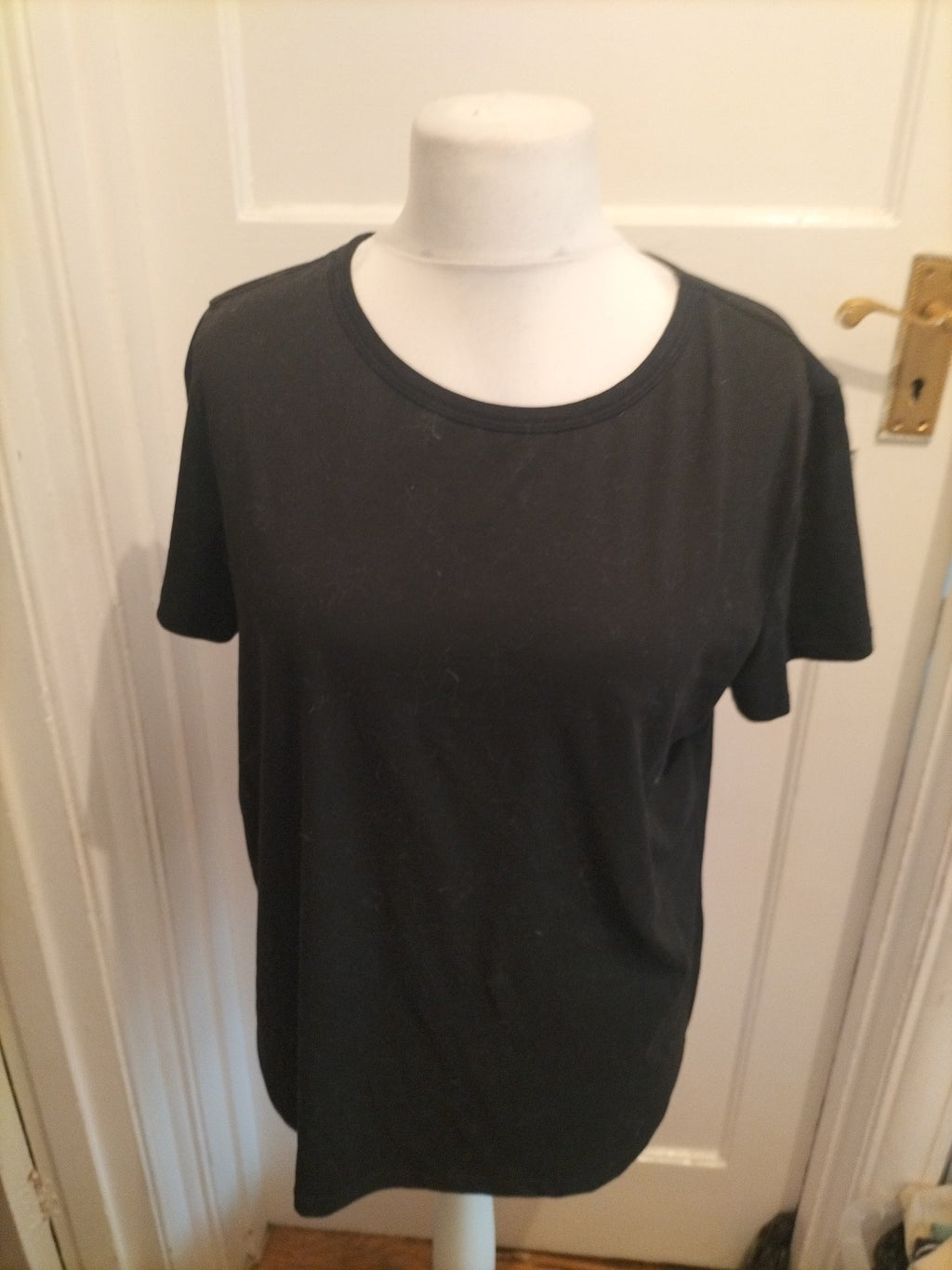 XL Black Short Sleeve Round Neck T-shirt