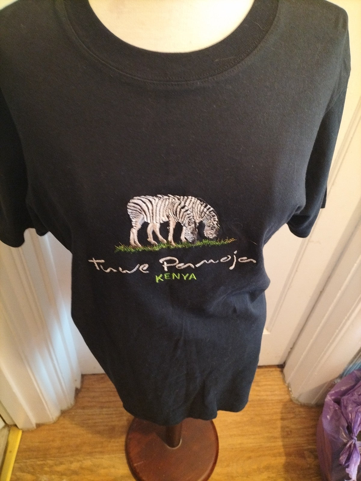 Boys Airborne Size Large Black Zebra Short Sleeved Tshirt